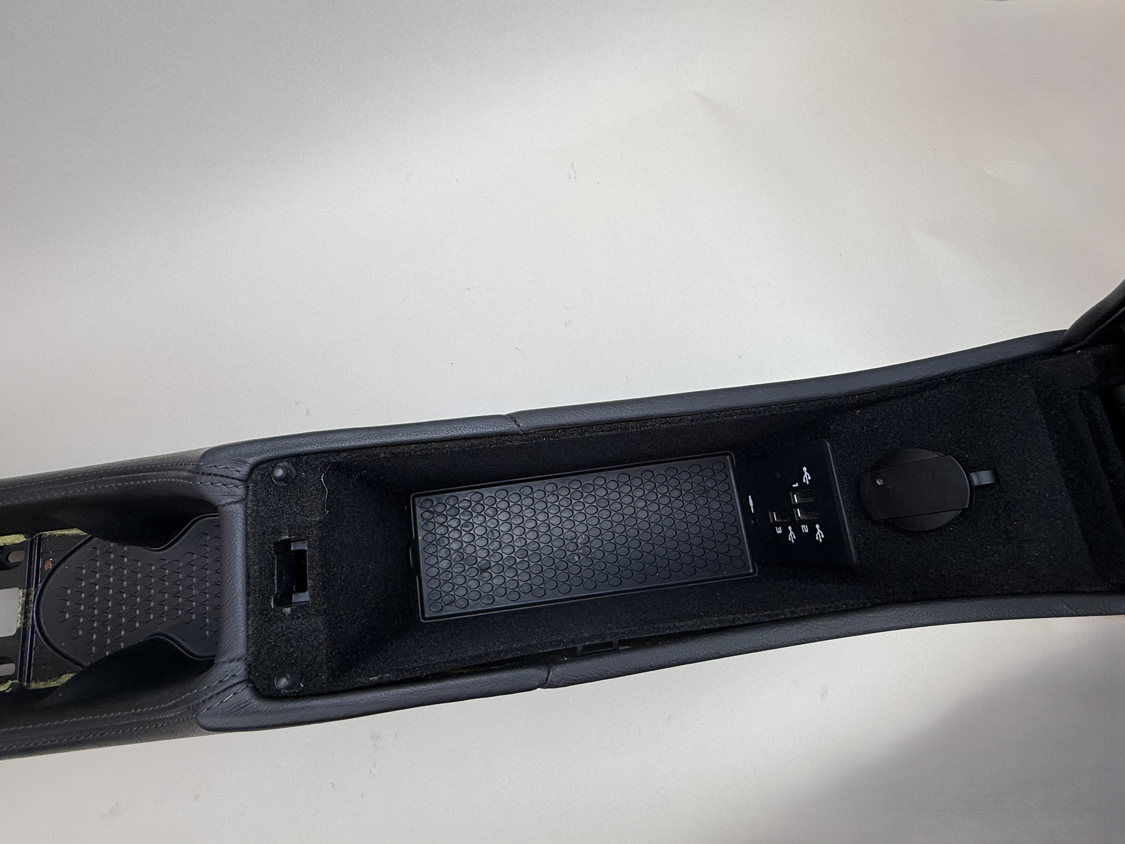 McLaren 570S Center Console Armrest Assembly Black Leather 13N1157CP 2016-2021