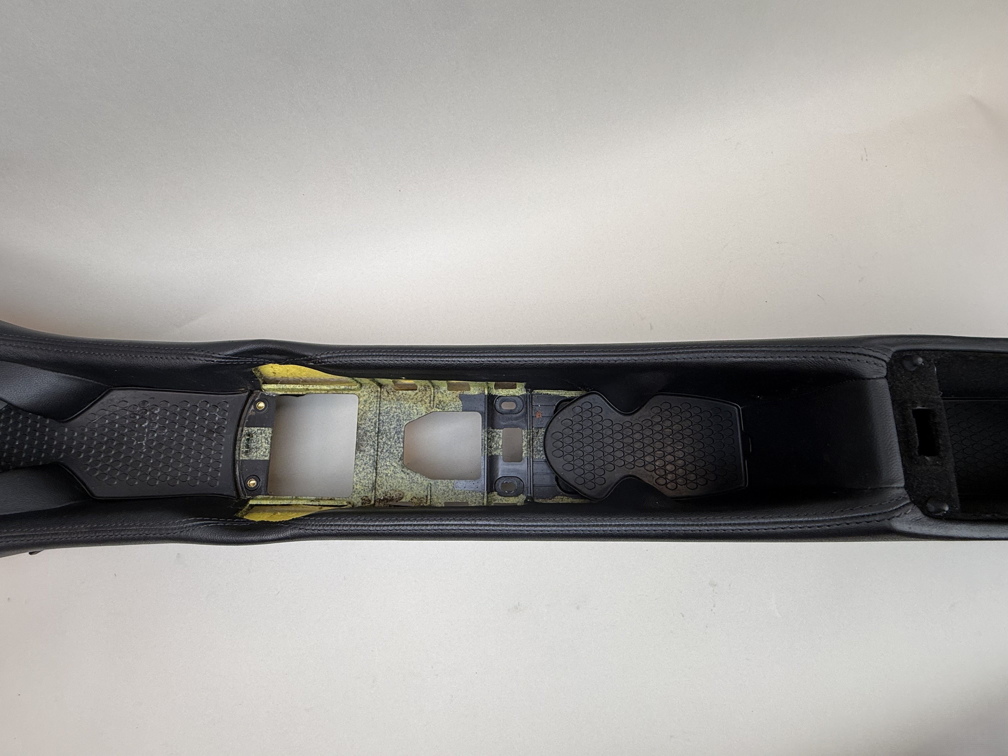 McLaren 570S Center Console Armrest Assembly Black Leather 13N1157CP 2016-2021