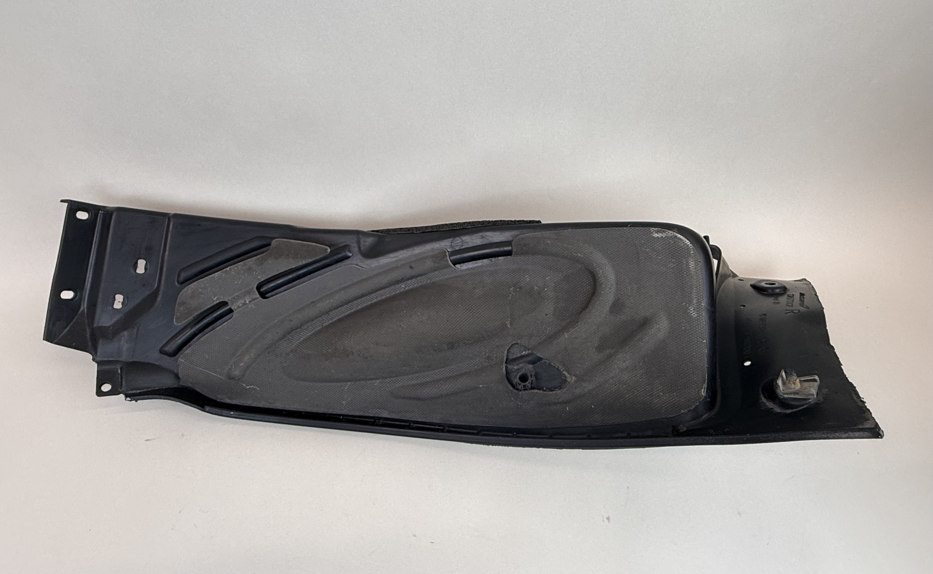 McLaren 570S 540C 570GT RH Right Front Inner Guard Moulding 13A5733CP 2016-2021