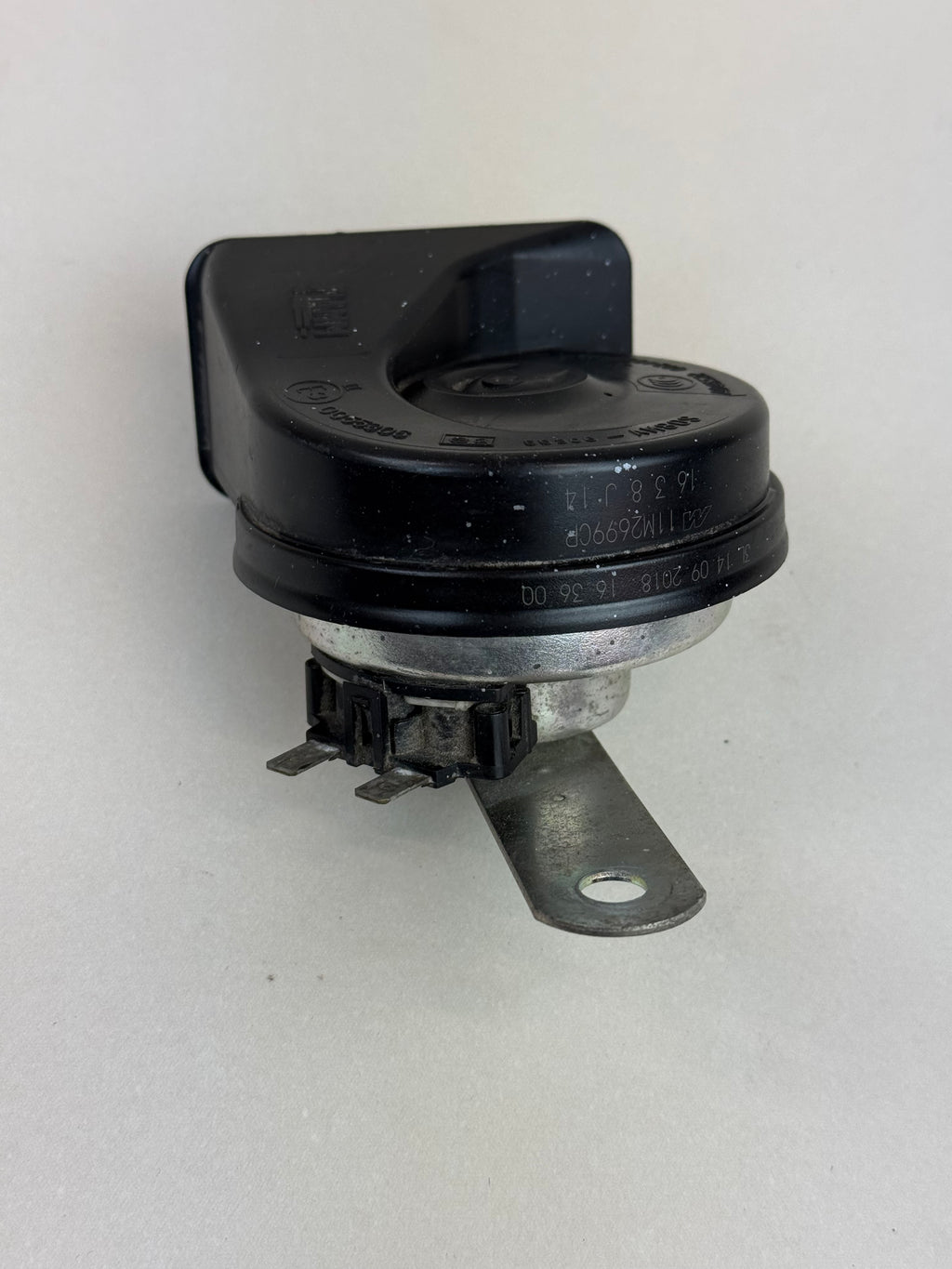 McLaren 570S 540C 570GT Horn Assembly 11M2699CP 2016-2021