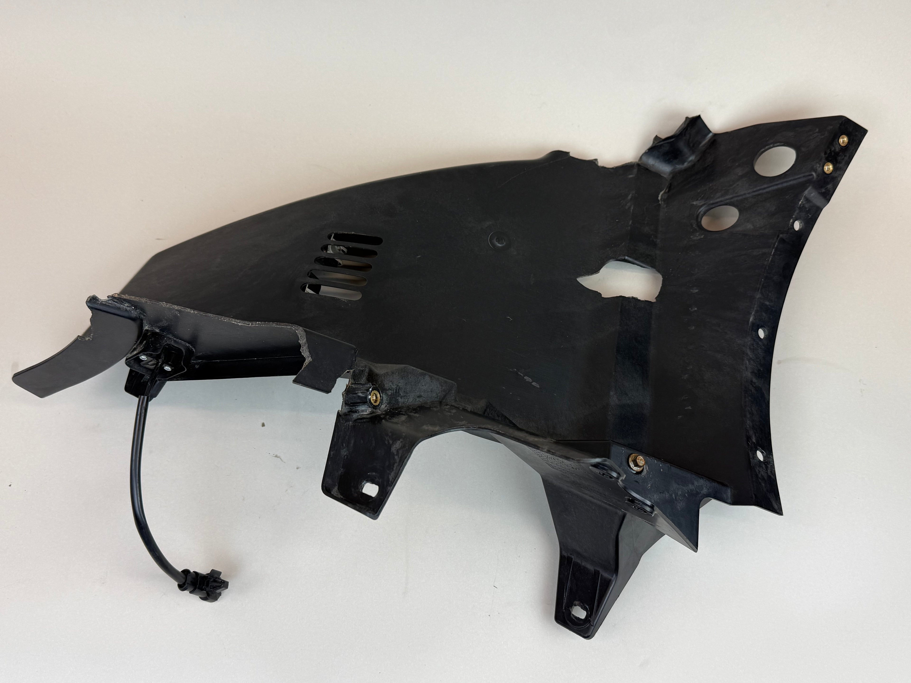 McLaren 570S 540C 570GT Left Rear Radiator Air Inlet Panel 13AA841CP 2016-2021 DAMAGED