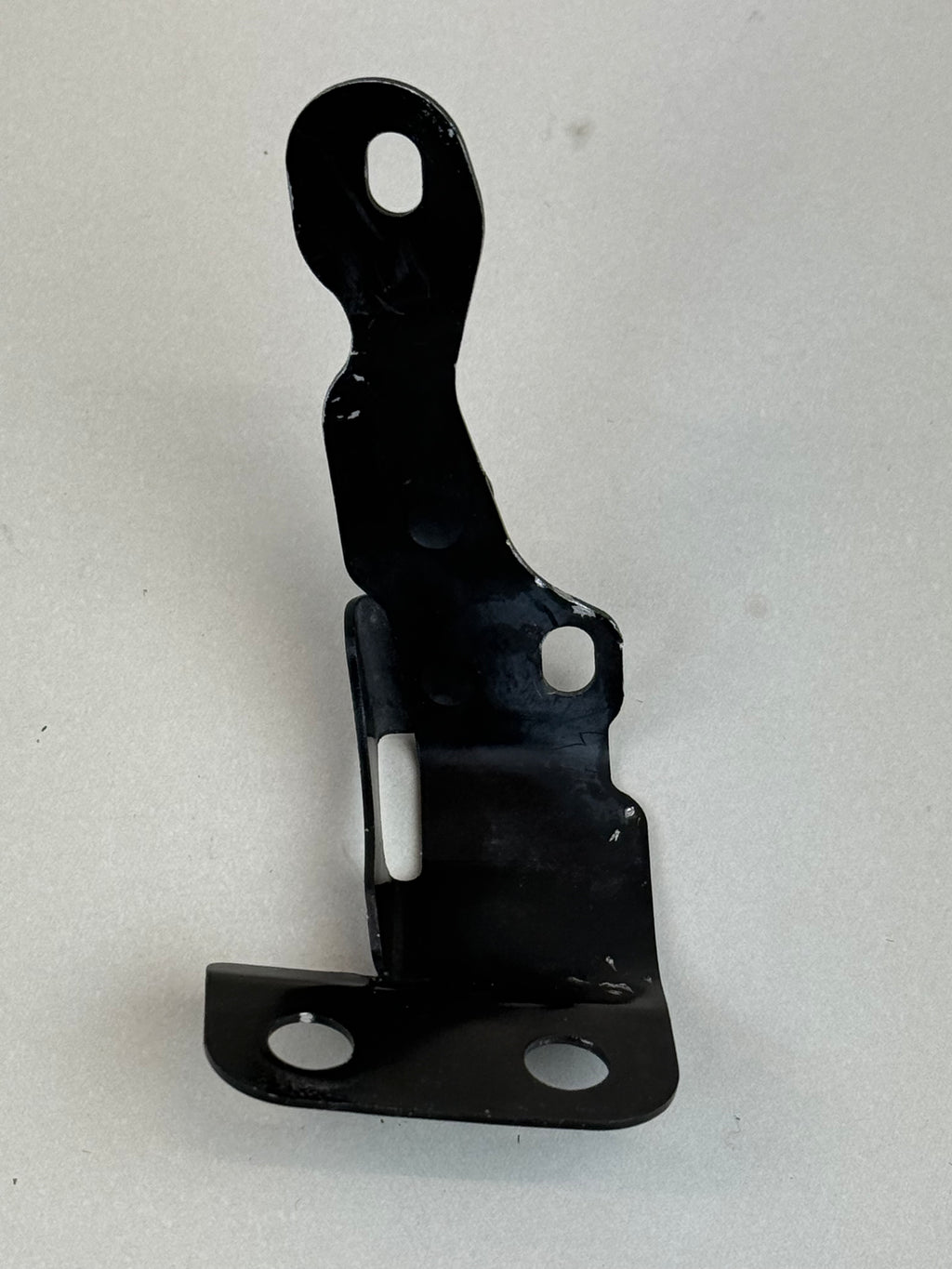 McLaren 570S 540C 570GT RH Right Front Fender Mounting Bracket 13A4703CP 2016-2021