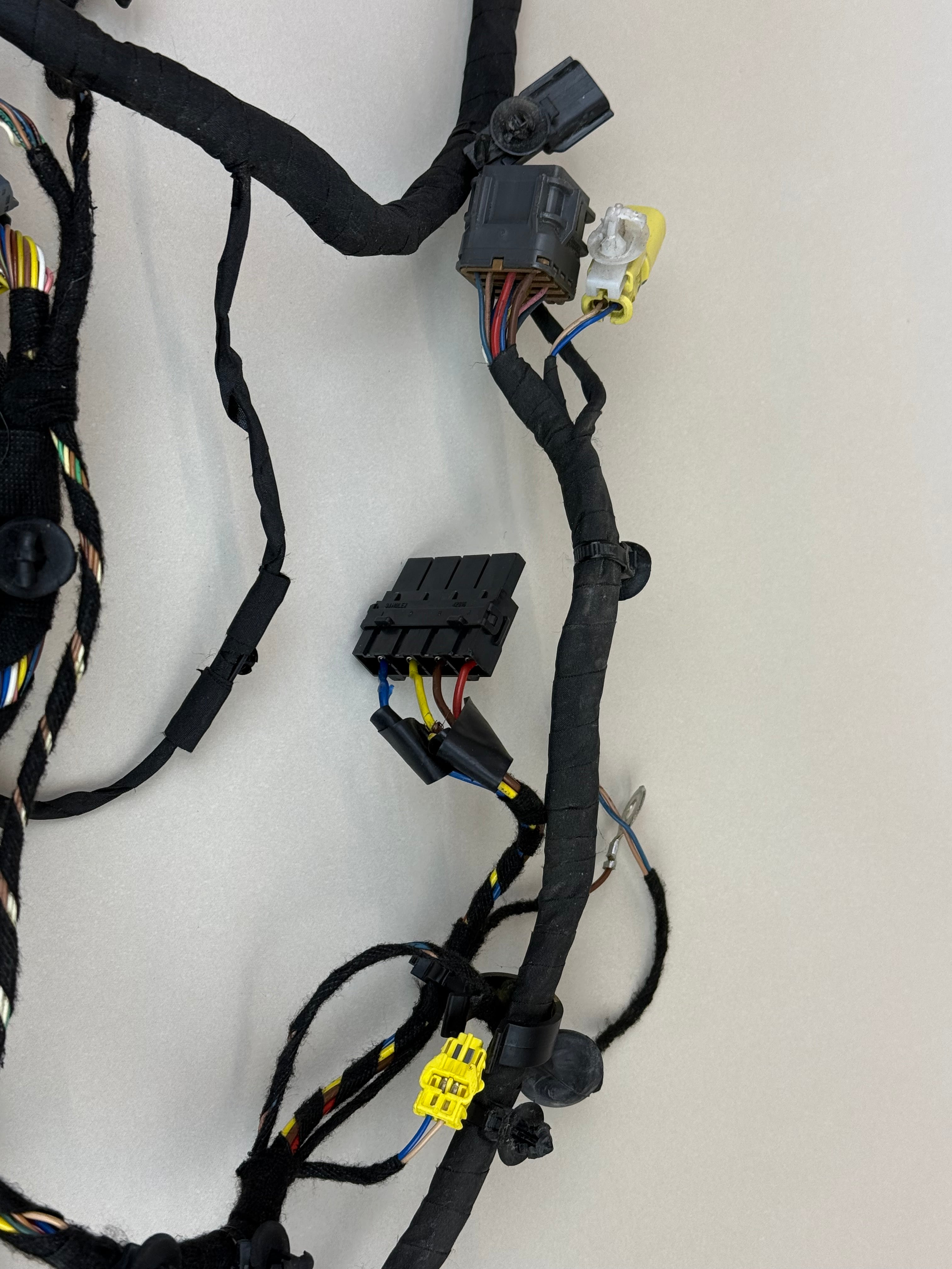 McLaren 570S 540C 570GT RH Right Door Wiring Harness Assembly 13MA110CP 2016-2021