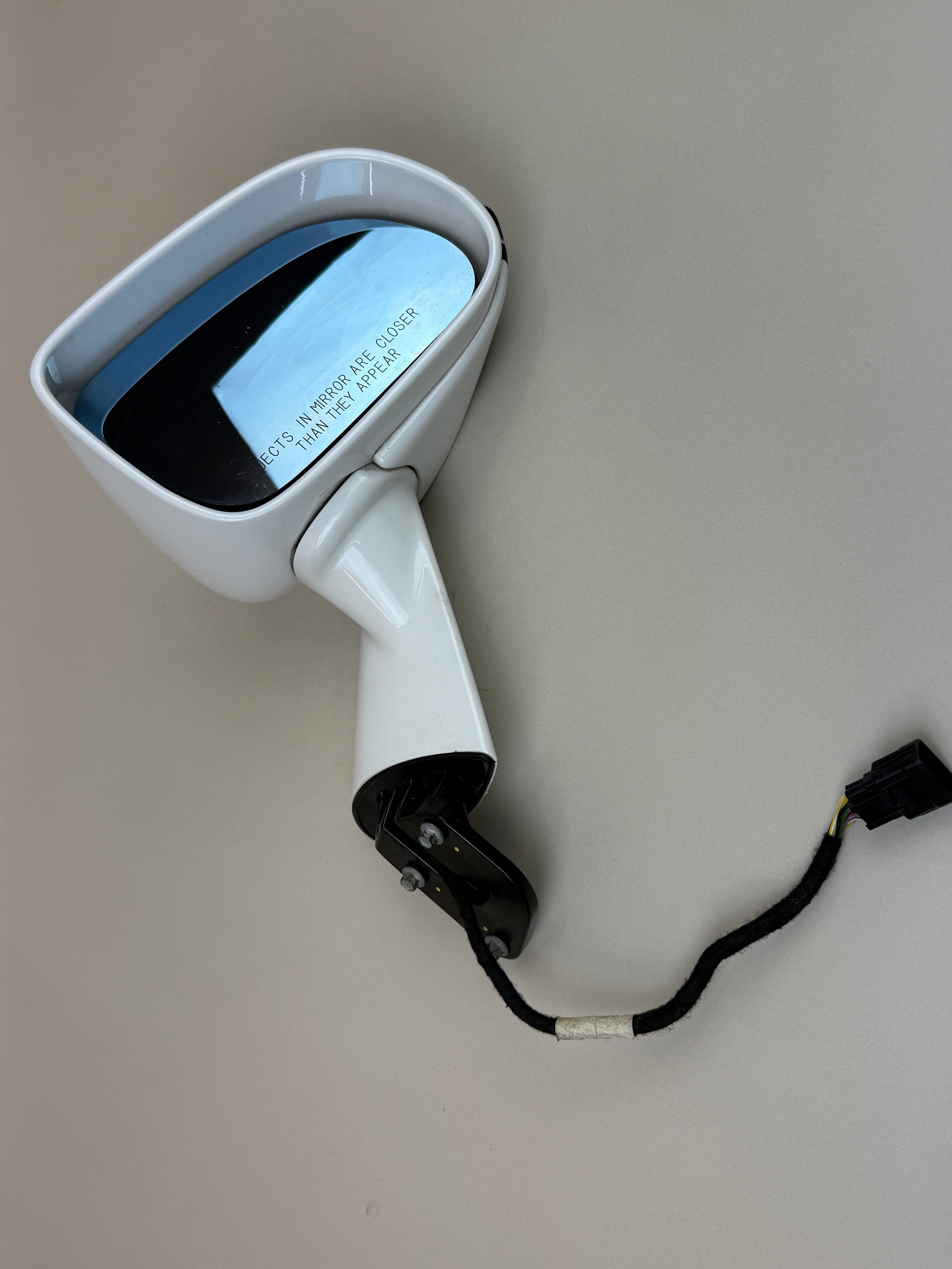 McLaren 570S 540C 570GT RH Right Exterior Side Mirror Assembly White 13A2058CP 2016-2021