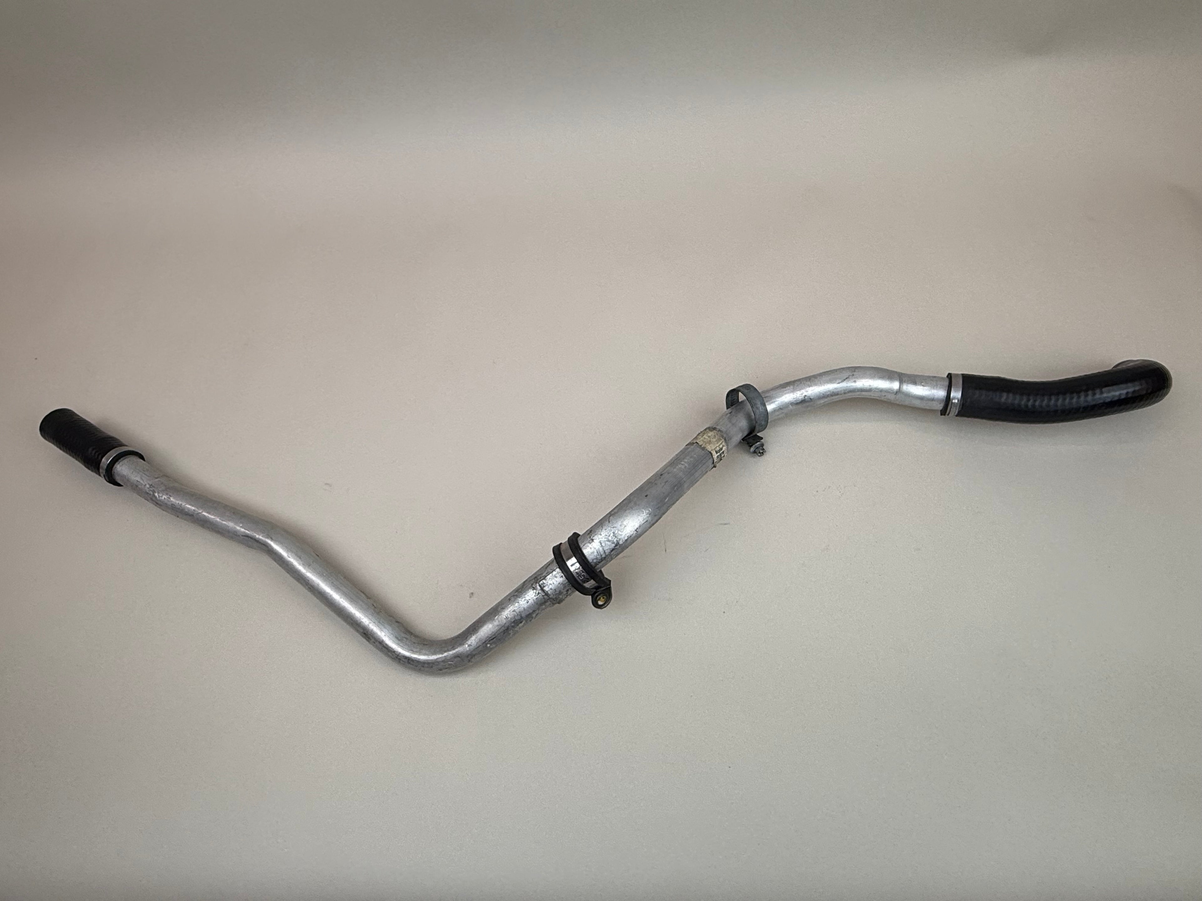 McLaren 570S 540C 570GT Engine Oil Feed Line Assembly 13F0102CP 2016-2021