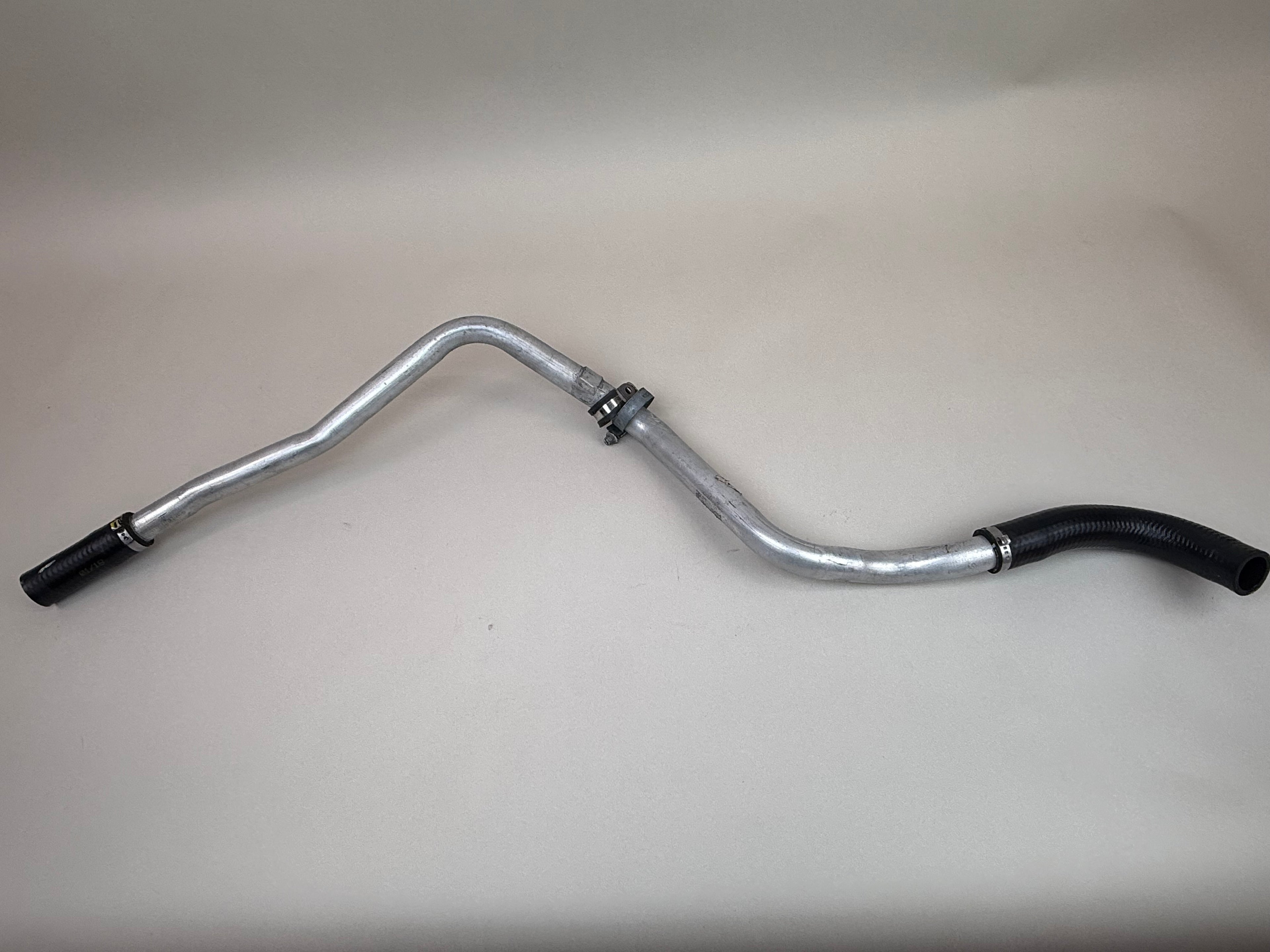 McLaren 570S 540C 570GT Engine Oil Feed Line Assembly 13F0102CP 2016-2021