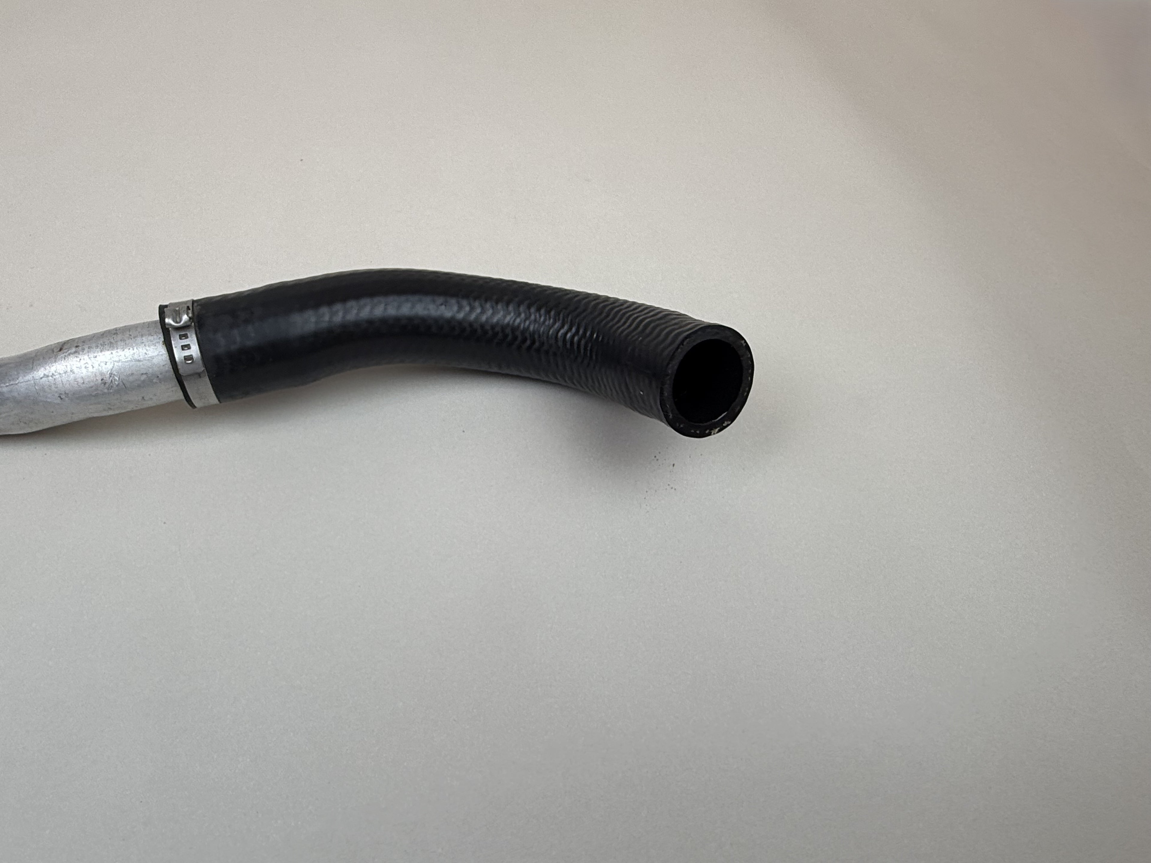 McLaren 570S 540C 570GT Engine Oil Feed Line Assembly 13F0102CP 2016-2021