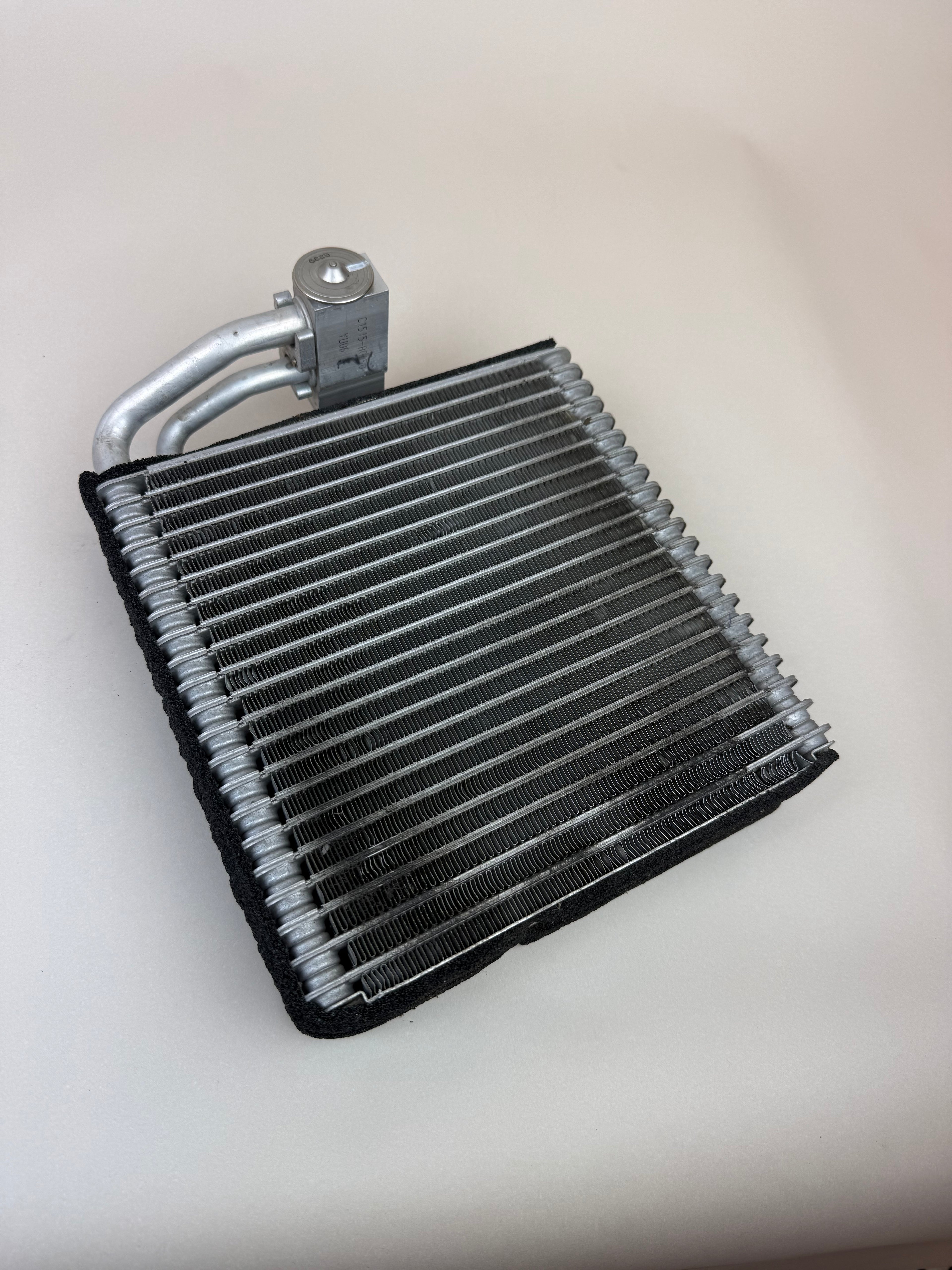 McLaren 570S 540C 570GT HVAC Heater Core Assembly 2016-2021