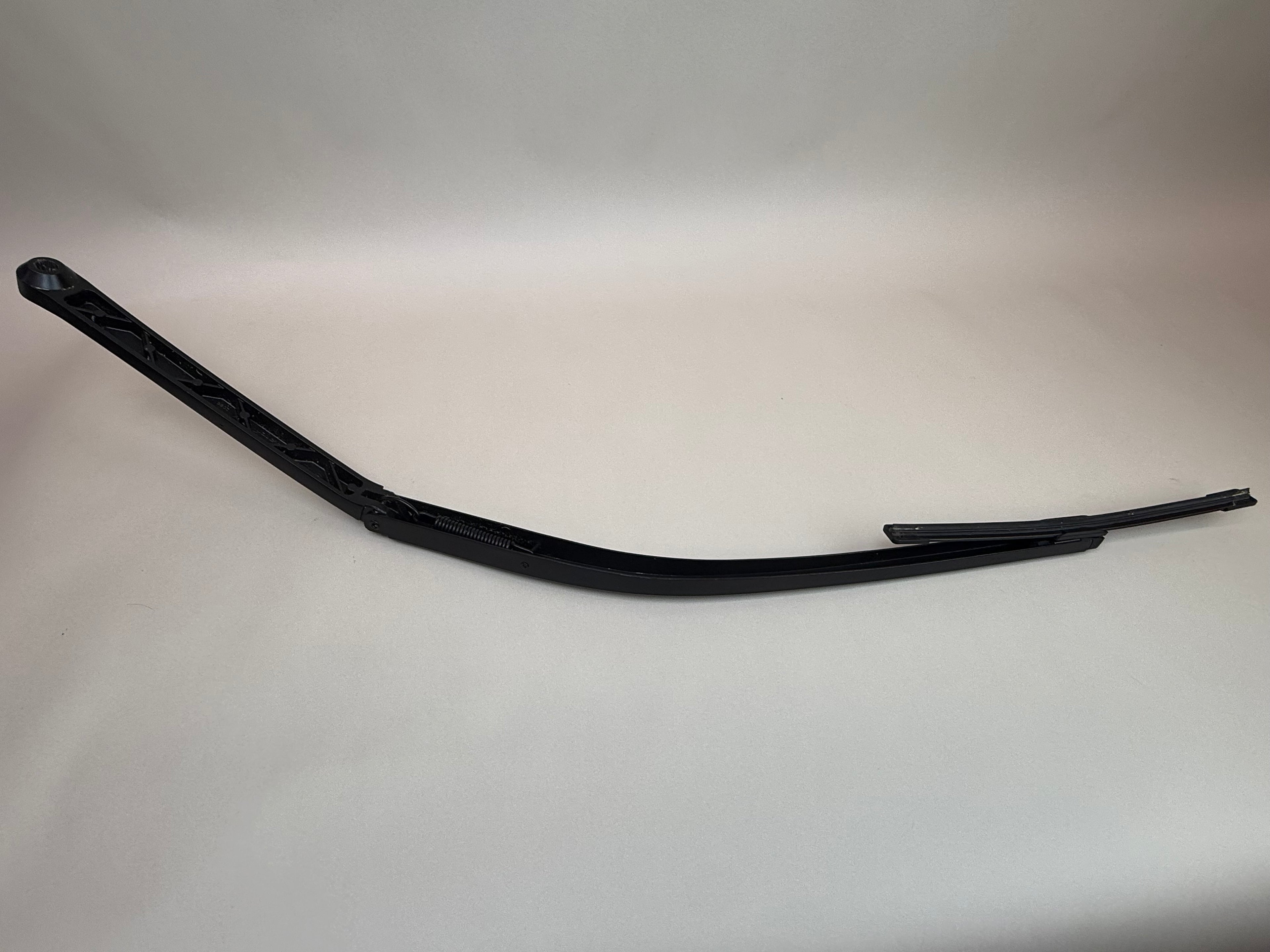 McLaren 570S 540C 570GT RH Right Windshield Wiper Arm Assembly 13A5861CP.01 2016-2021