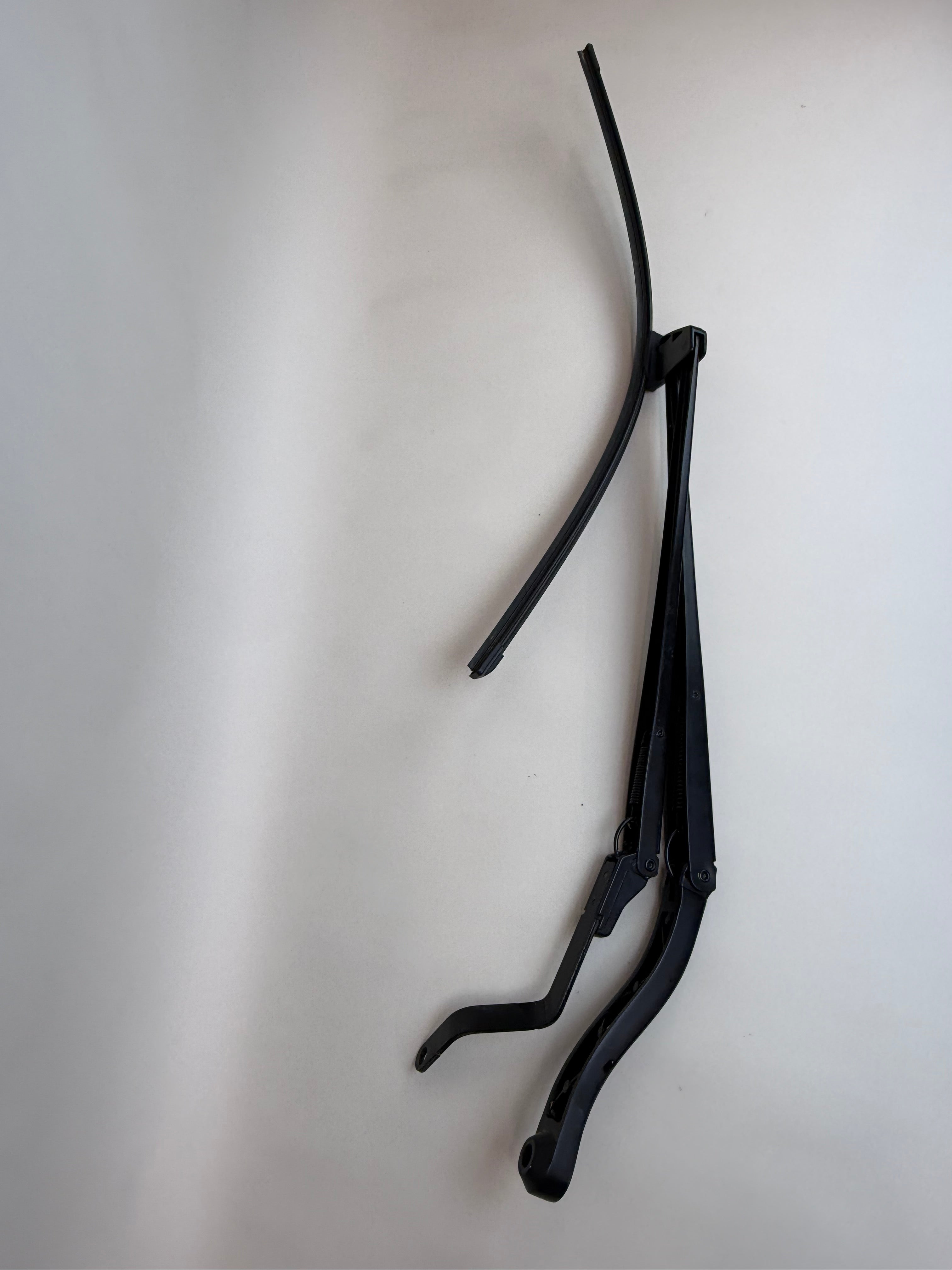 McLaren 570S 540C 570GT LH Left Windshield Wiper Arm Assembly 13A5860CP 2016-2021