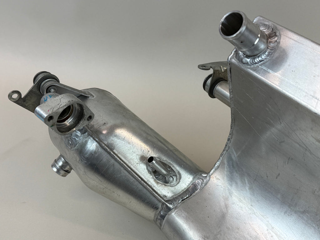 McLaren 570S 540C 570GT Engine Oil Reservoir Tank Assembly 11F1178CP.03 2016-2021