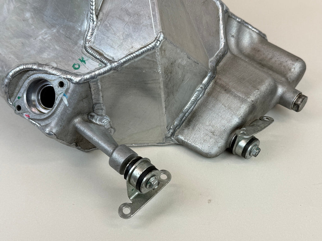McLaren 570S 540C 570GT Engine Oil Reservoir Tank Assembly 11F1178CP.03 2016-2021