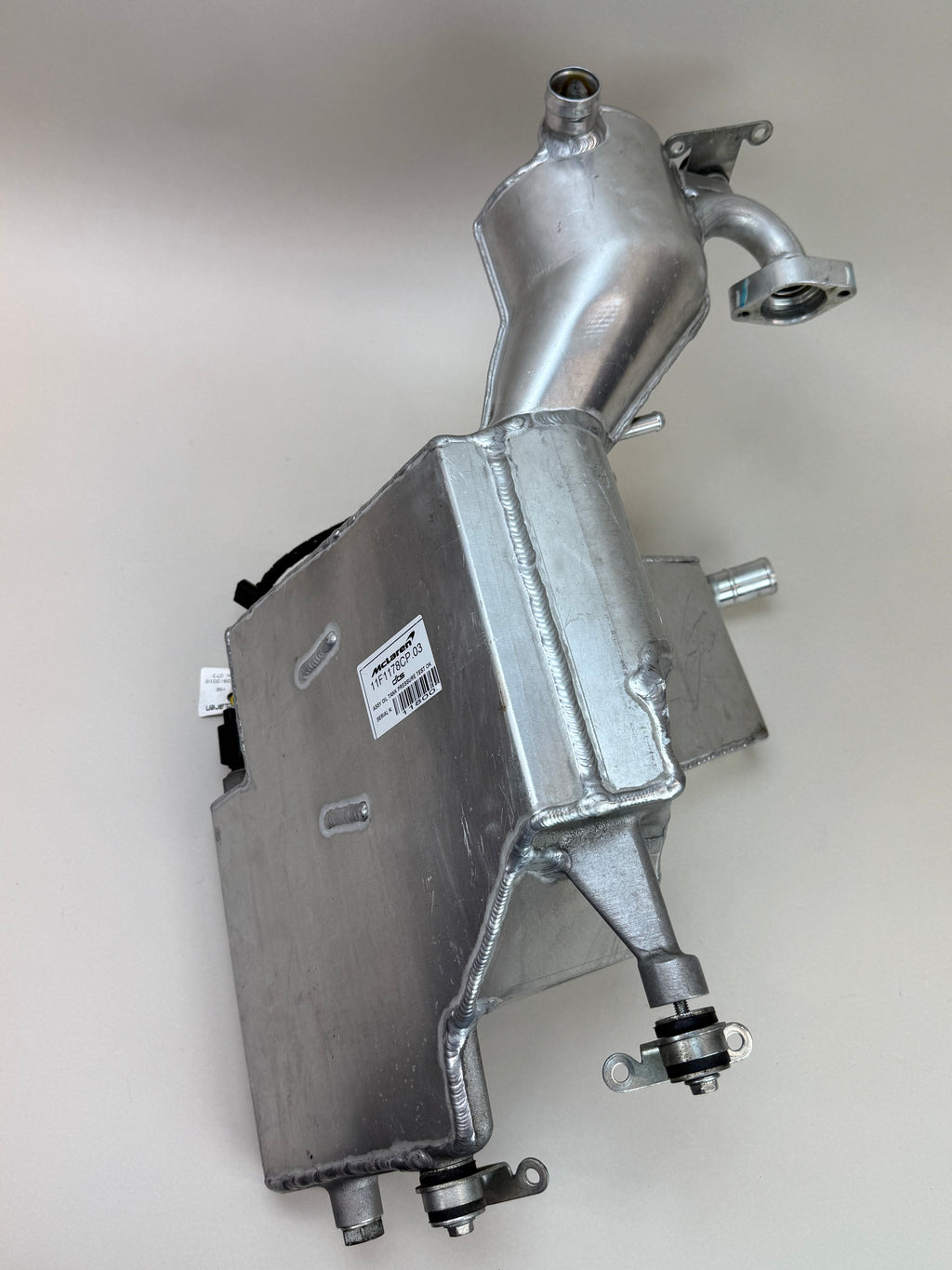 McLaren 570S 540C 570GT Engine Oil Reservoir Tank Assembly 11F1178CP.03 2016-2021