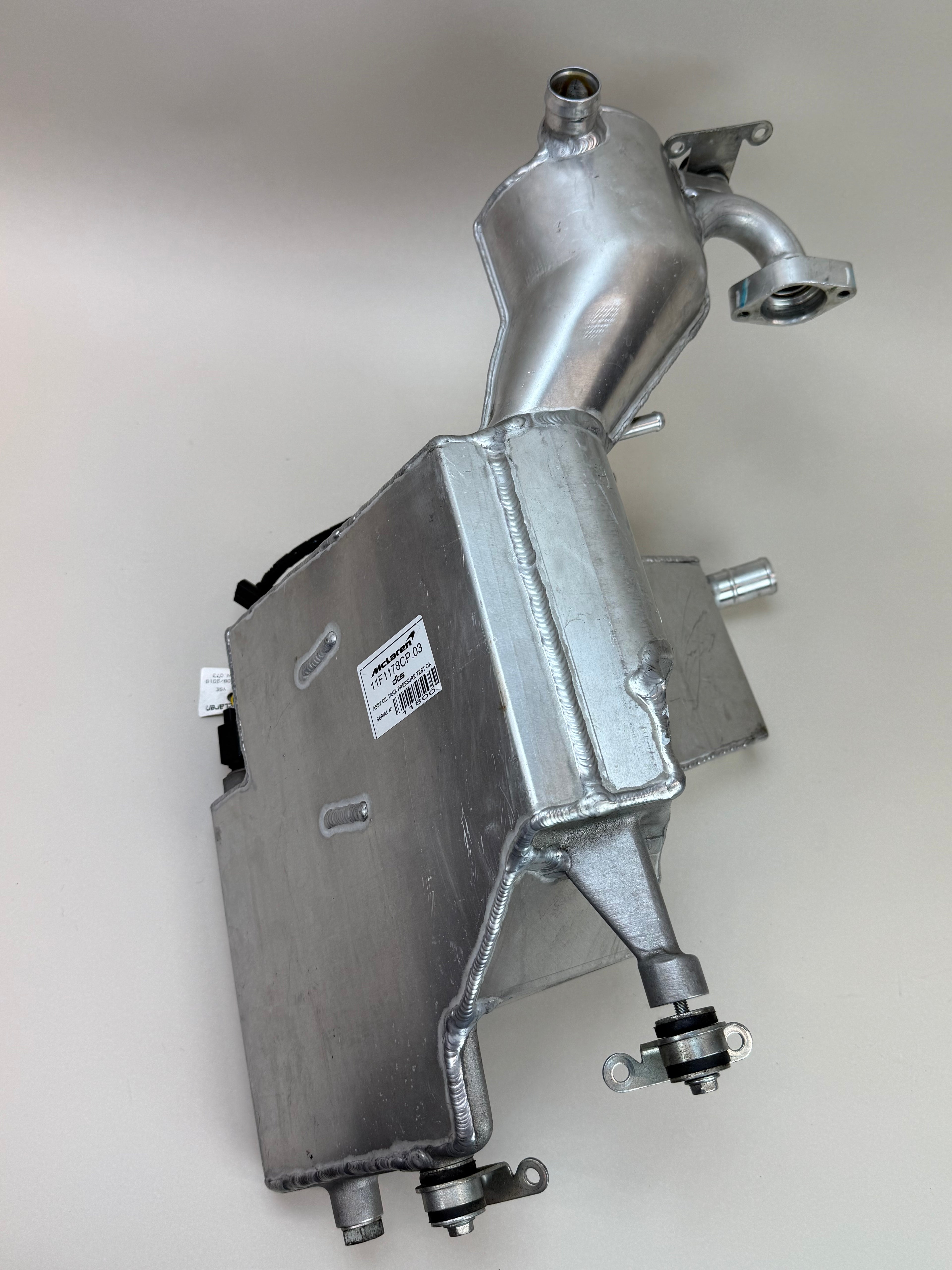 McLaren 570S 540C 570GT Engine Oil Reservoir Tank Assembly 11F1178CP.03 2016-2021