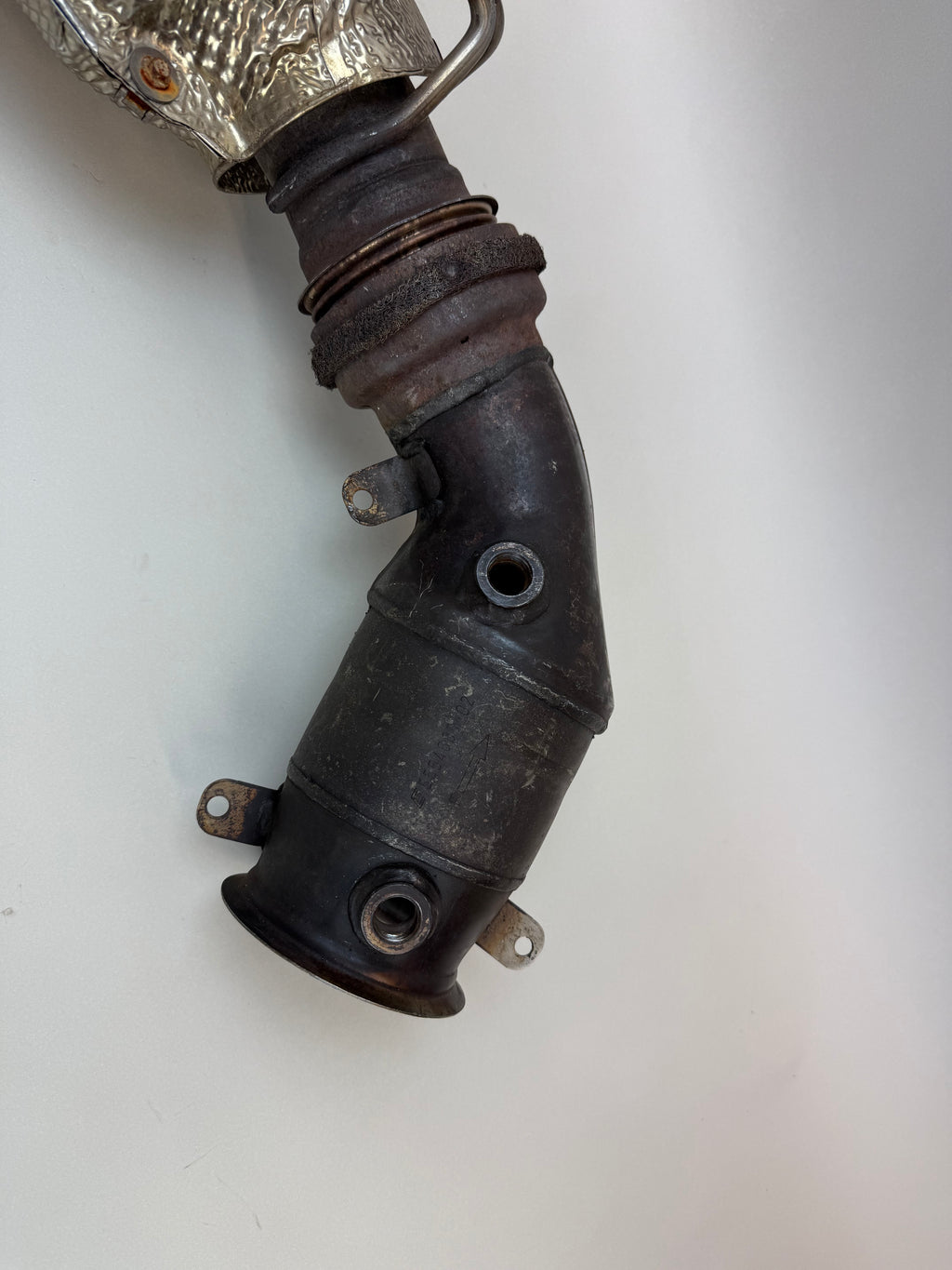 McLaren 570S 540C 570GT Right Exhaust Downpipe Catalytic Converter Assembly 11E0147CP 2016-2021