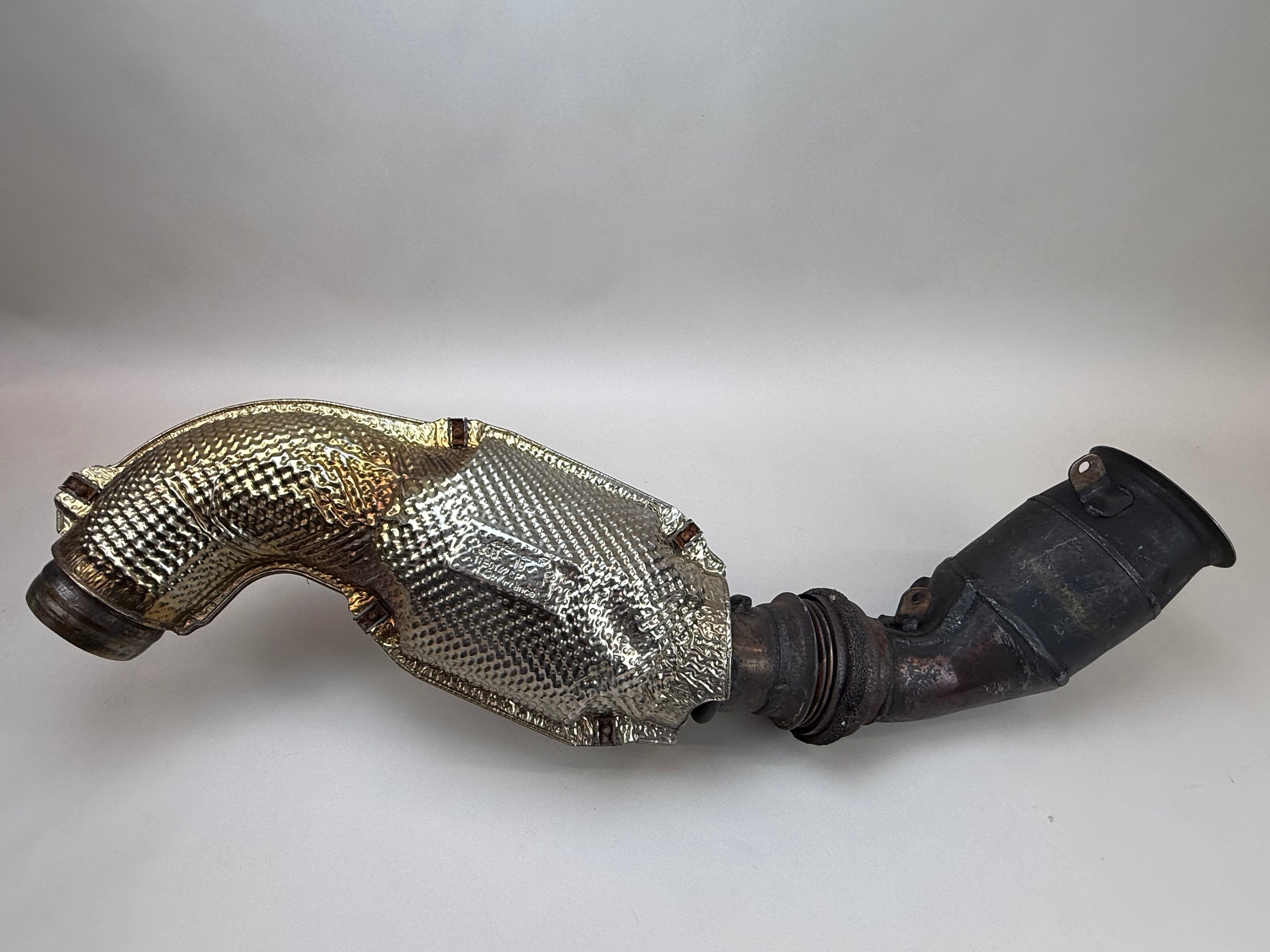 McLaren 570S 540C 570GT Right Exhaust Downpipe Catalytic Converter Assembly 11E0147CP 2016-2021