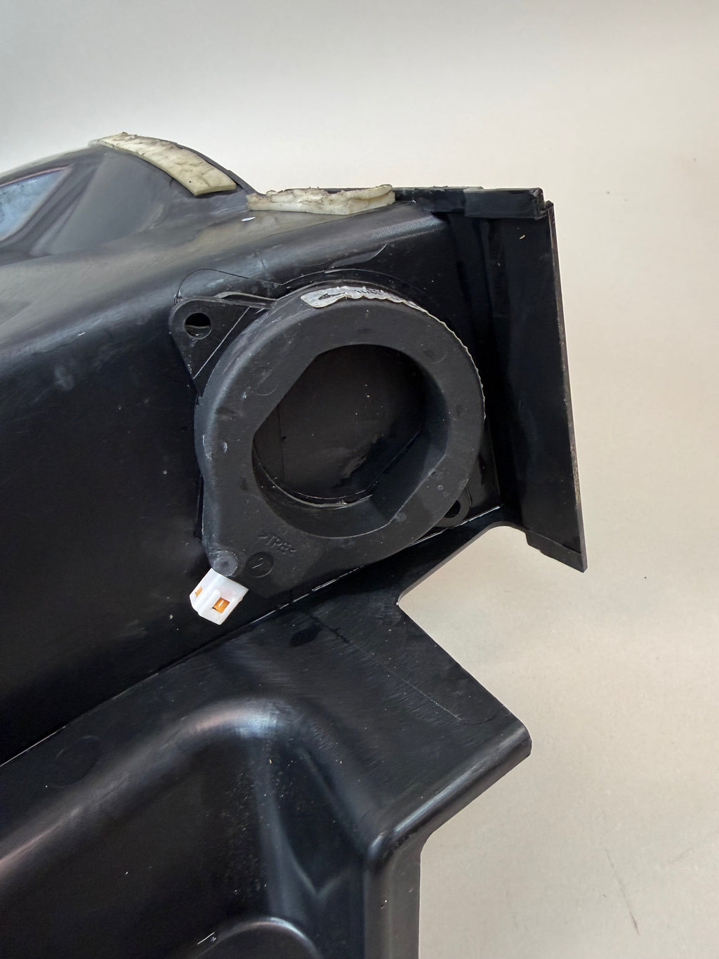 McLaren 570S 540C 570GT Right Rear Radiator Air Inlet Panel Duct Shield 13AA842CP 2016-2021