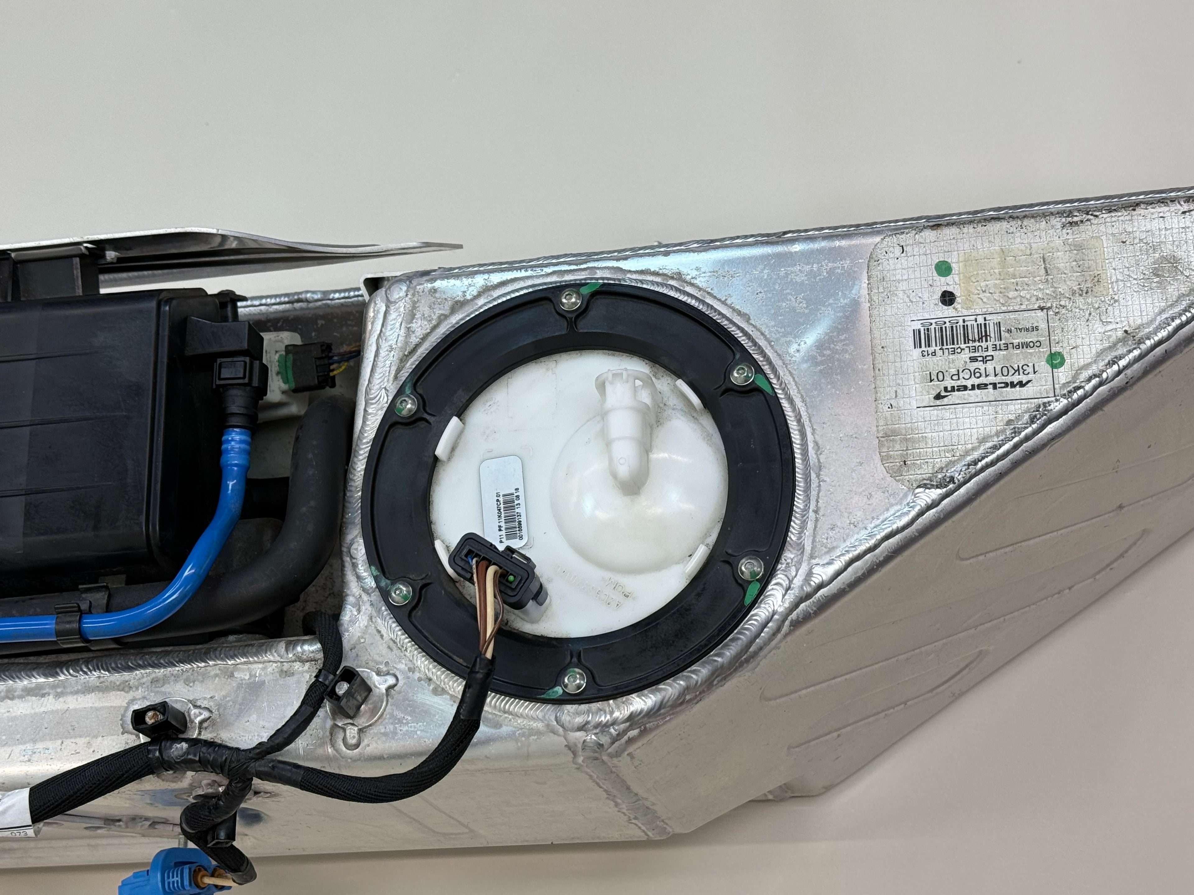McLaren 570S Complete Fuel Tank Assembly 2016-2021 570S 540C 570GT 600LT Fuel Cell Tank
