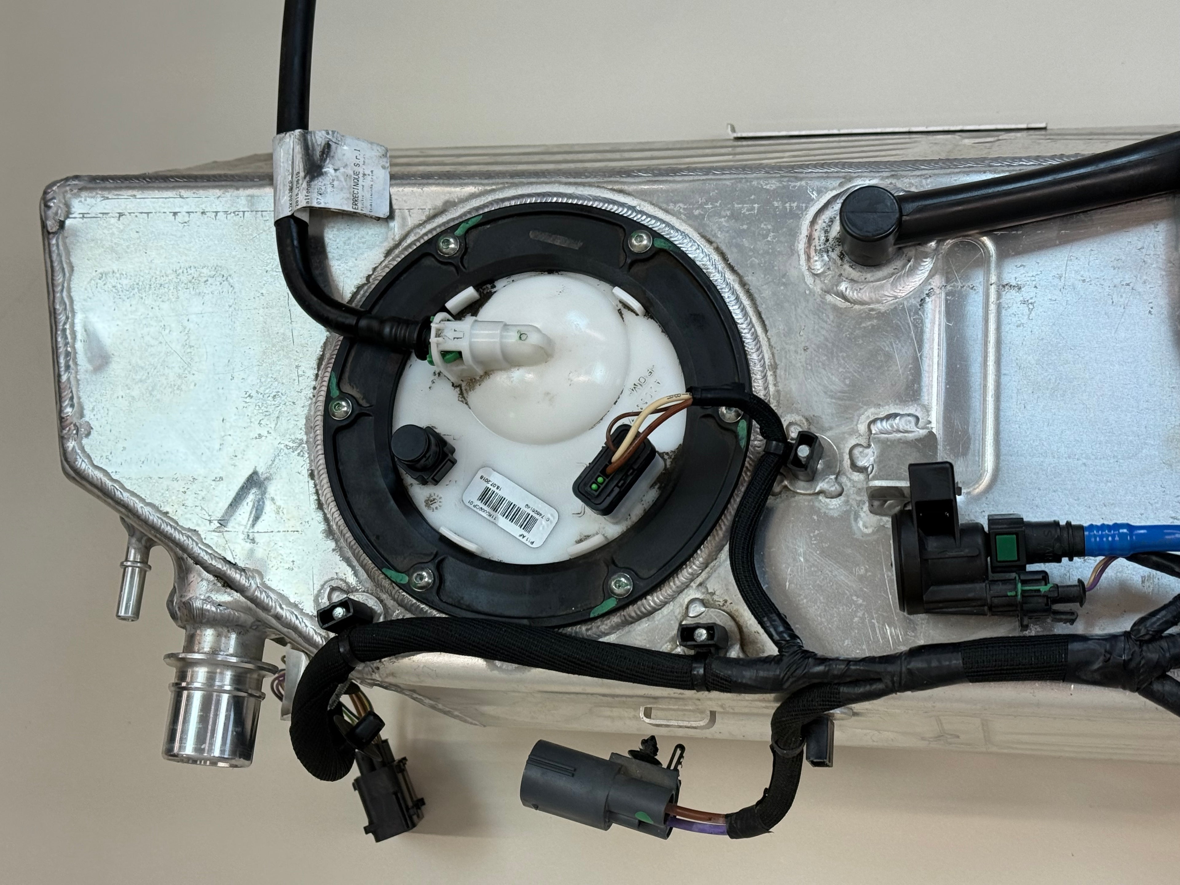 McLaren 570S Complete Fuel Tank Assembly 2016-2021 570S 540C 570GT 600LT Fuel Cell Tank