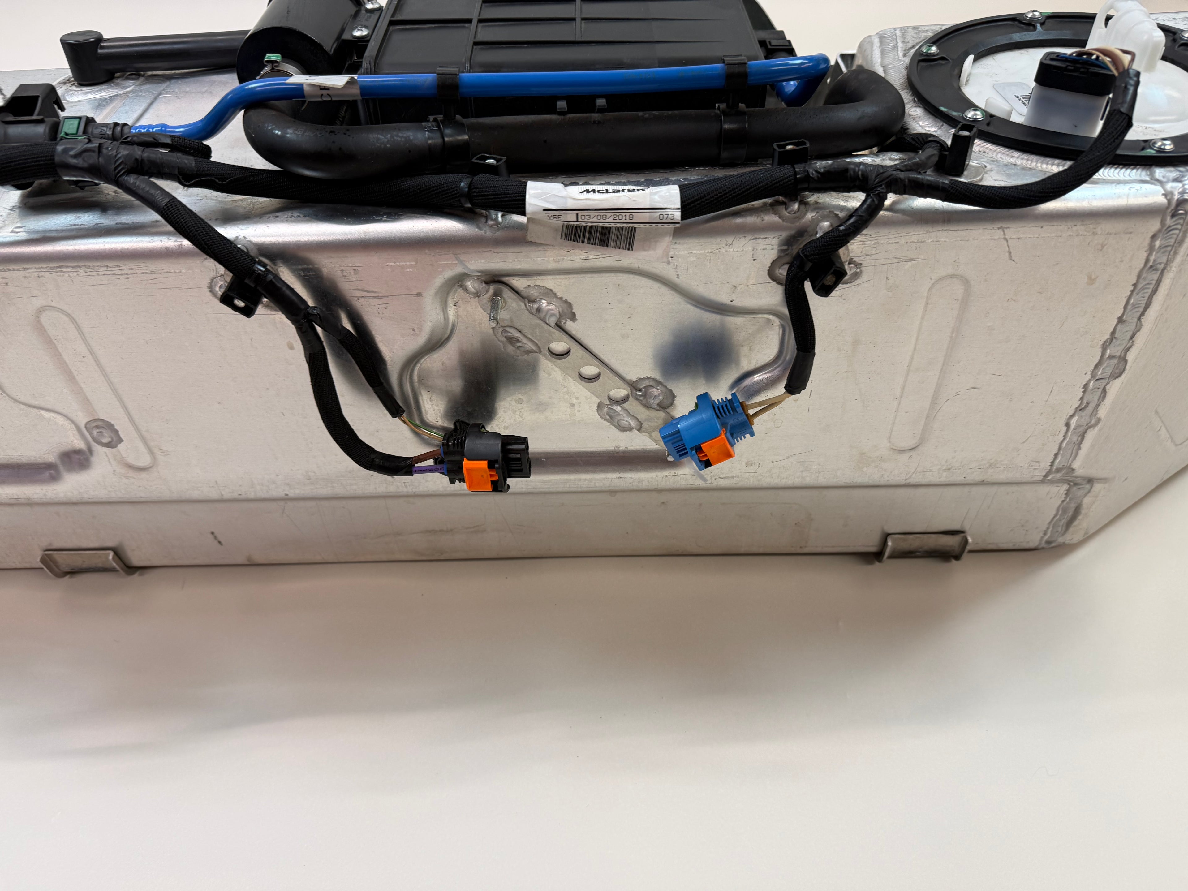 McLaren 570S Complete Fuel Tank Assembly 2016-2021 570S 540C 570GT 600LT Fuel Cell Tank