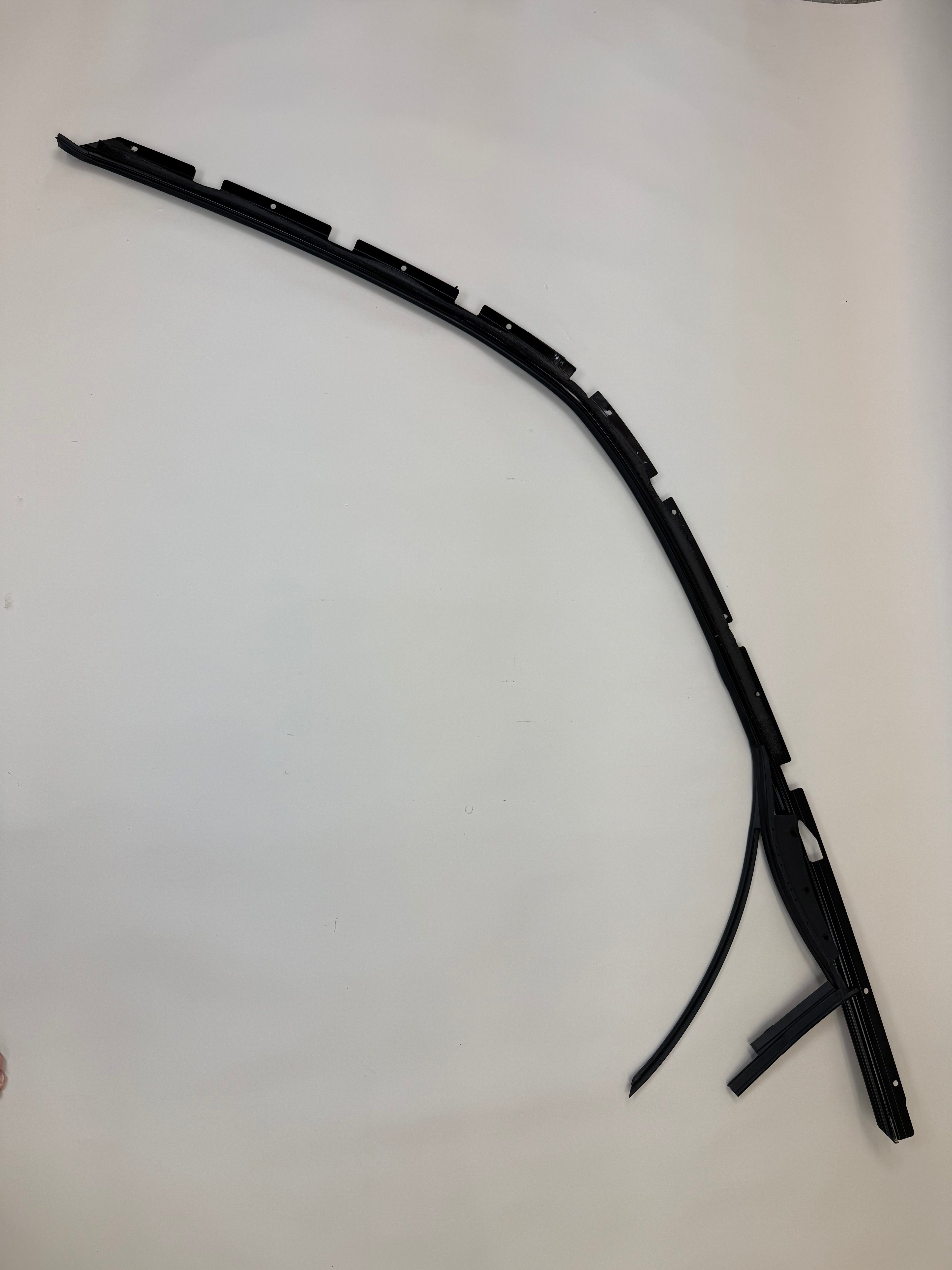 McLaren 570S Right Rear Roof Glass Frame Weatherstrip Trim 13A2776CP 2016-2021 570S 540C 570GT 600LT