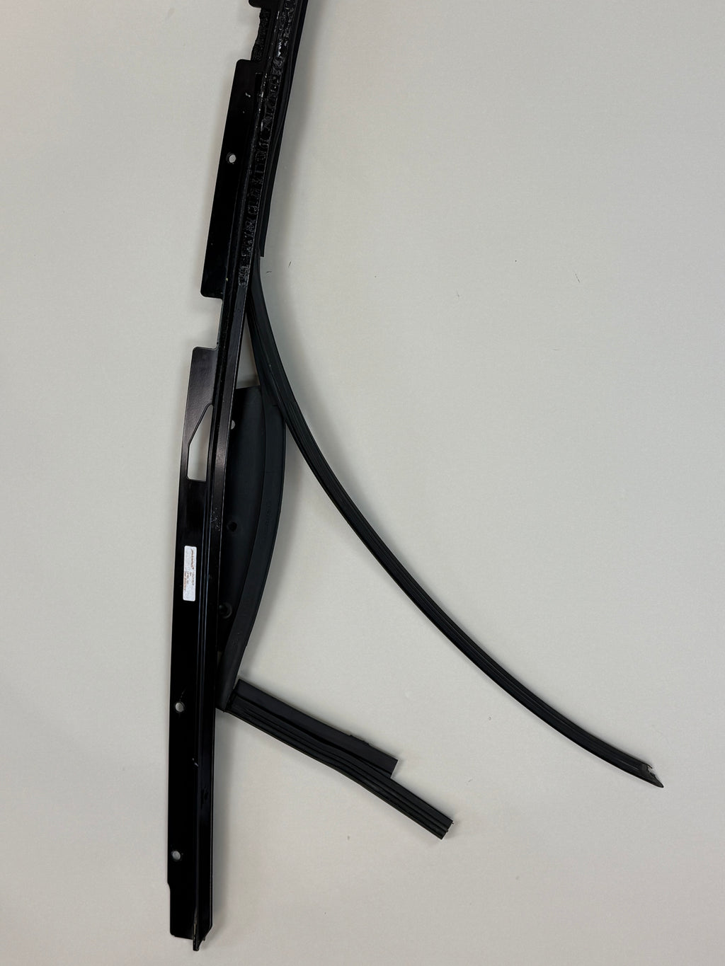 McLaren 570S Left Rear Roof Glass Frame Weatherstrip Trim 2016-2021 570S 540C 570GT 600LT
