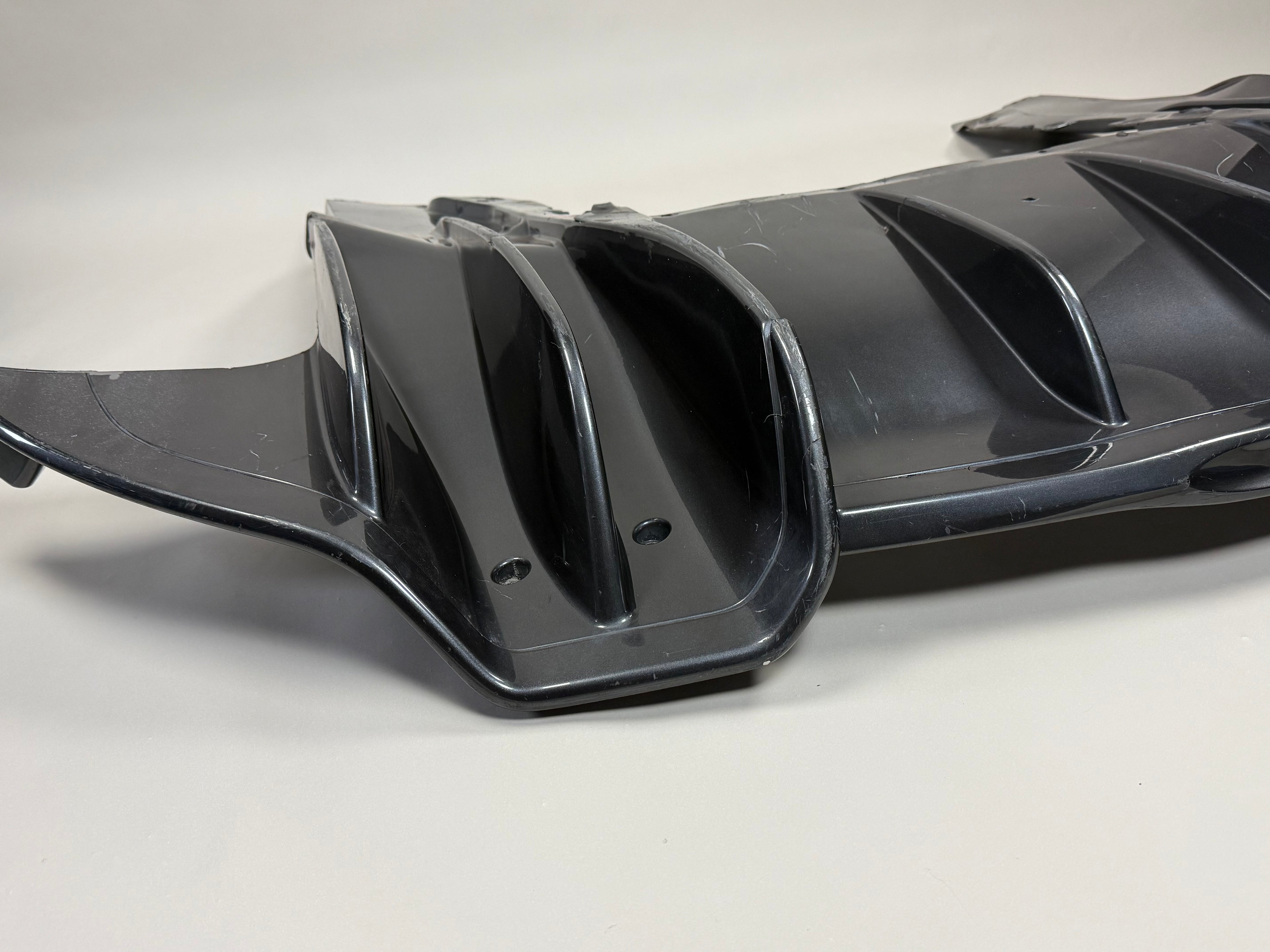 McLaren 570S Rear Bumper Diffuser Assembly DAMAGED 2016-2021 570S 540C 570GT Rear Lower Valance