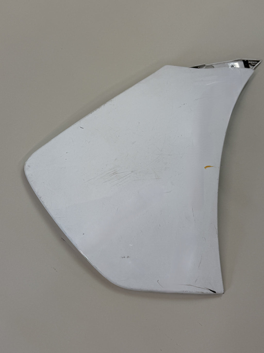 McLaren 570S Right Rear Quarter Panel End Cap Trim 13A3730CP White 2016-2021 570S 540C 570GT