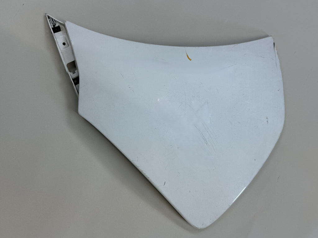 McLaren 570S Right Rear Quarter Panel End Cap Trim 13A3730CP White 2016-2021 570S 540C 570GT