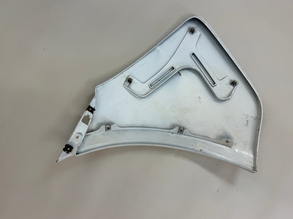 McLaren 570S Right Rear Quarter Panel End Cap Trim 13A3730CP White 2016-2021 570S 540C 570GT