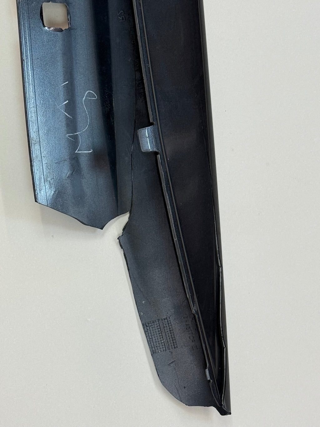 McLaren 570S Right Side Rocker Panel Skirt Trim 13AA597CP 2016-2021 570S 540C 570GT