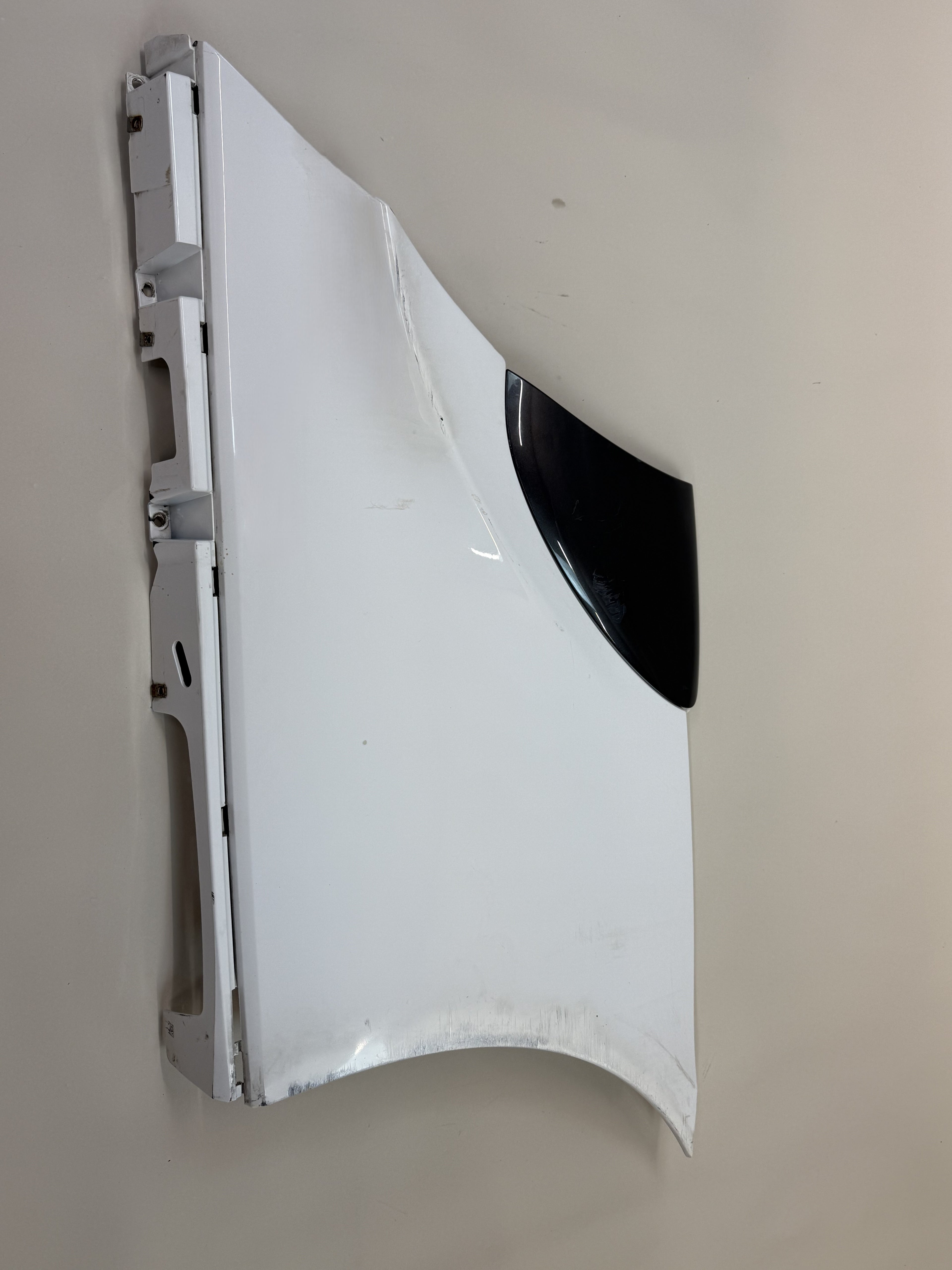 McLaren 540C 570S 570GT 600LT Rear Left Lower Quarter Panel Side Scoop Assembly 13A5314CP 13A5385CP White 2015-2021