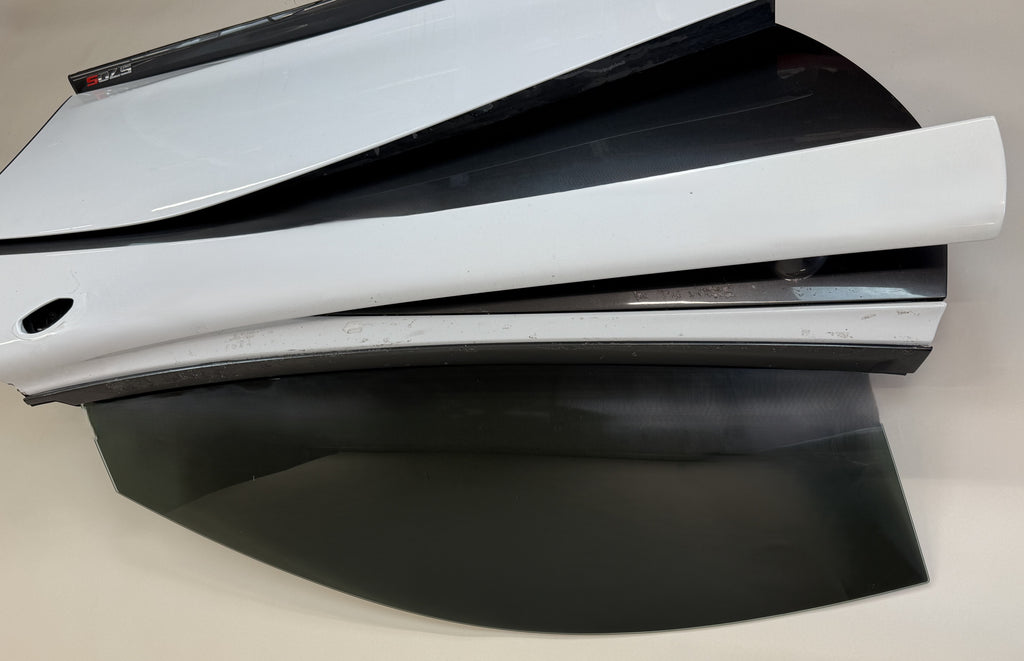 McLaren 570S Right Door Assembly OEM | Complete Door Shell Glass Window White