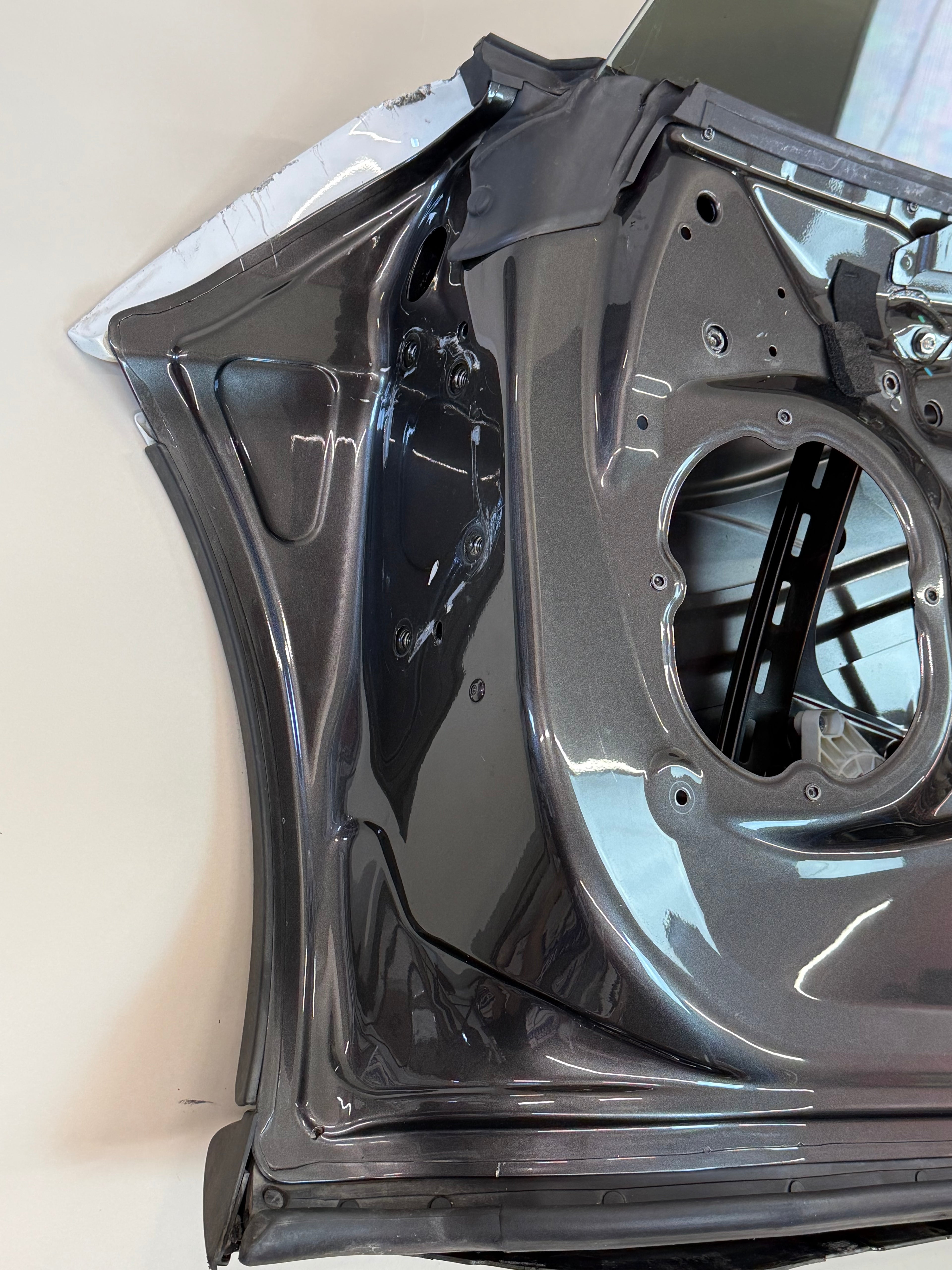 McLaren 570S Right Door Assembly OEM | Complete Door Shell Glass Window White