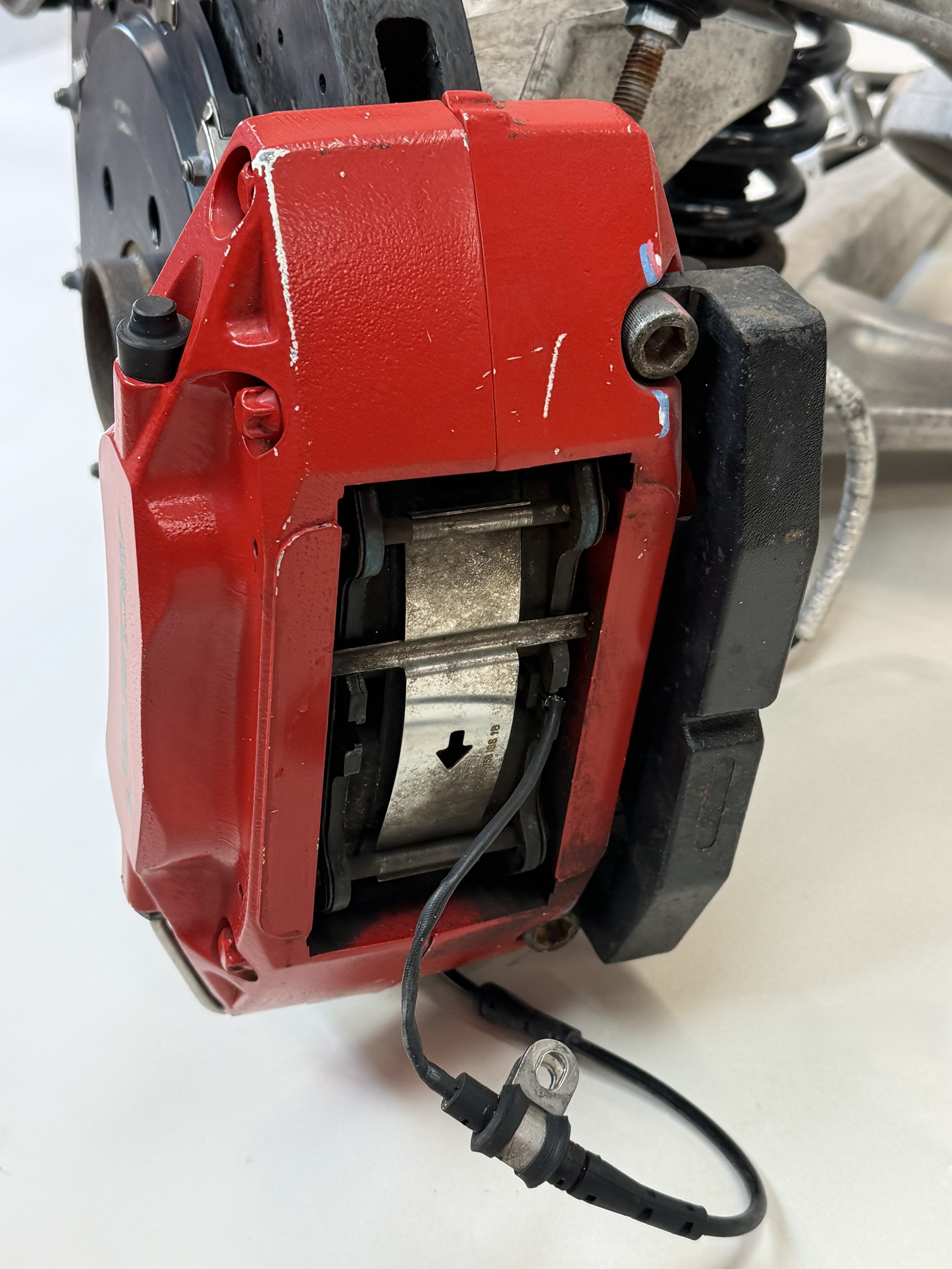 McLaren 570S Rear Right Suspension & Brake Assembly OEM | Carbon Ceramic Rotor Red Caliper Shock