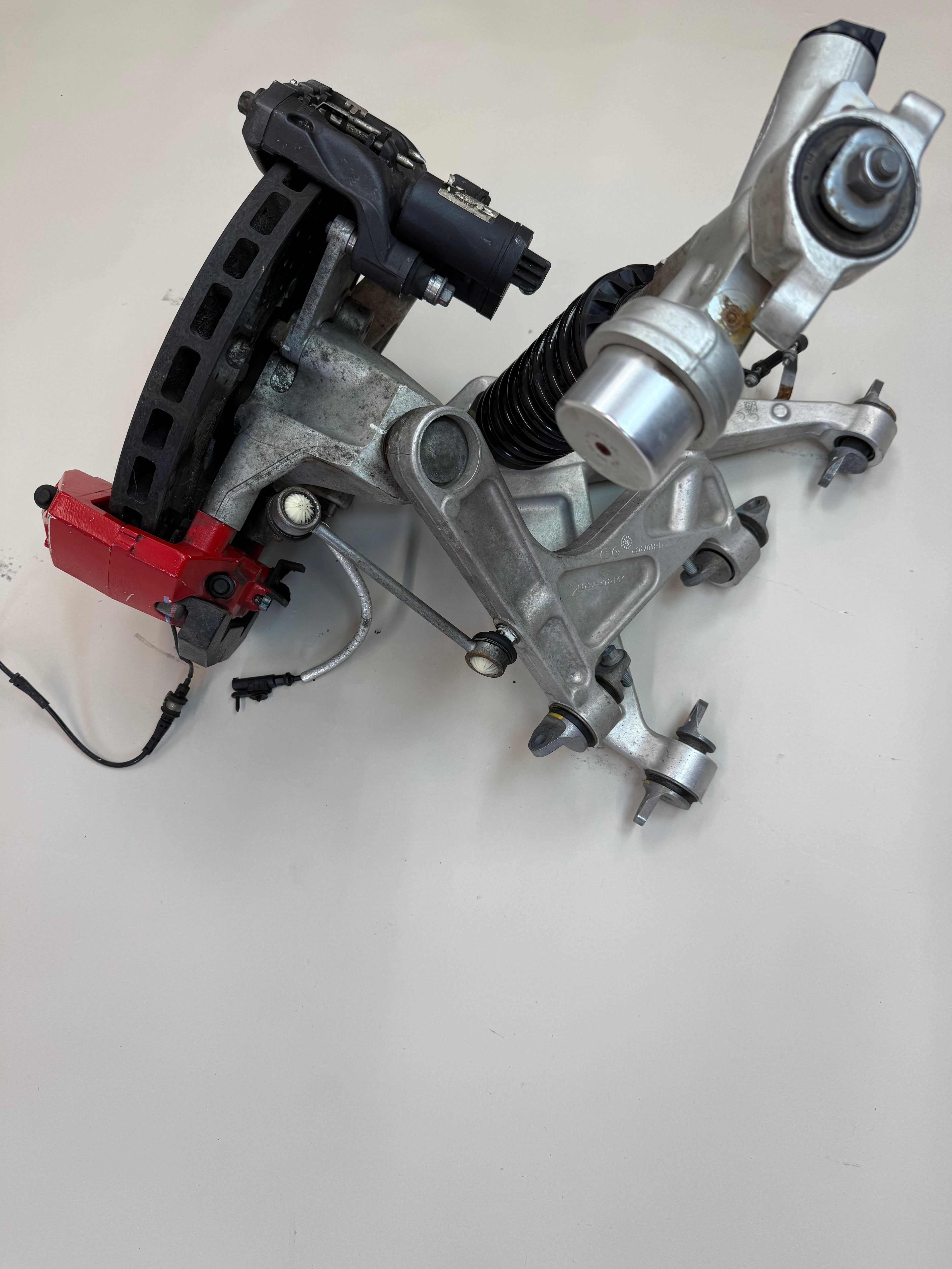 McLaren 570S Rear Right Suspension & Brake Assembly OEM | Carbon Ceramic Rotor Red Caliper Shock