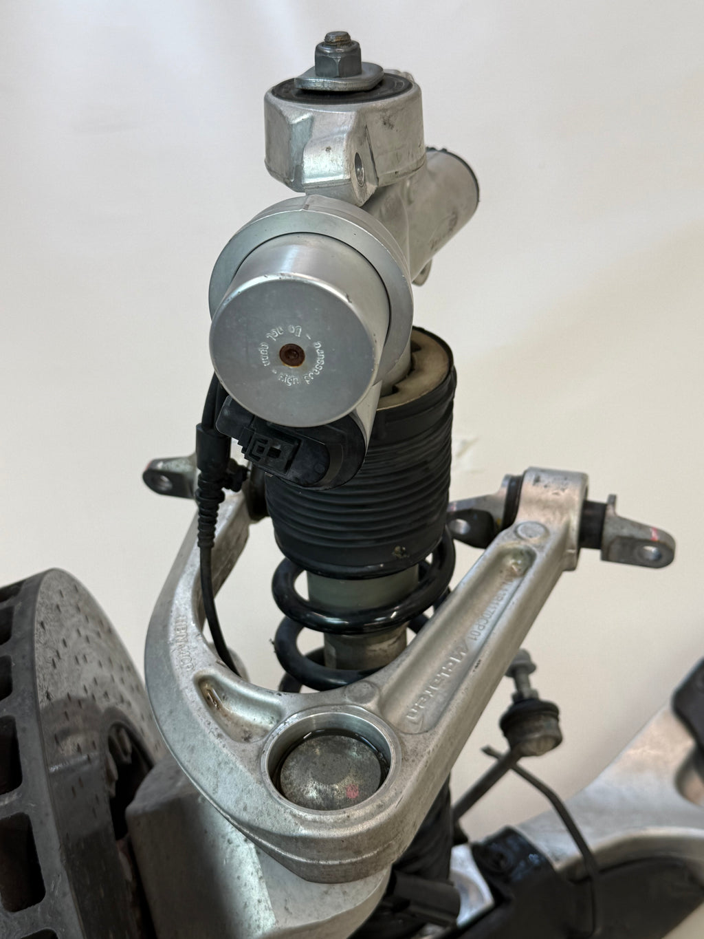 McLaren 570S Front Left Side Suspension & Brake Assembly OEM | Carbon Ceramic Rotor Red Caliper Shock
