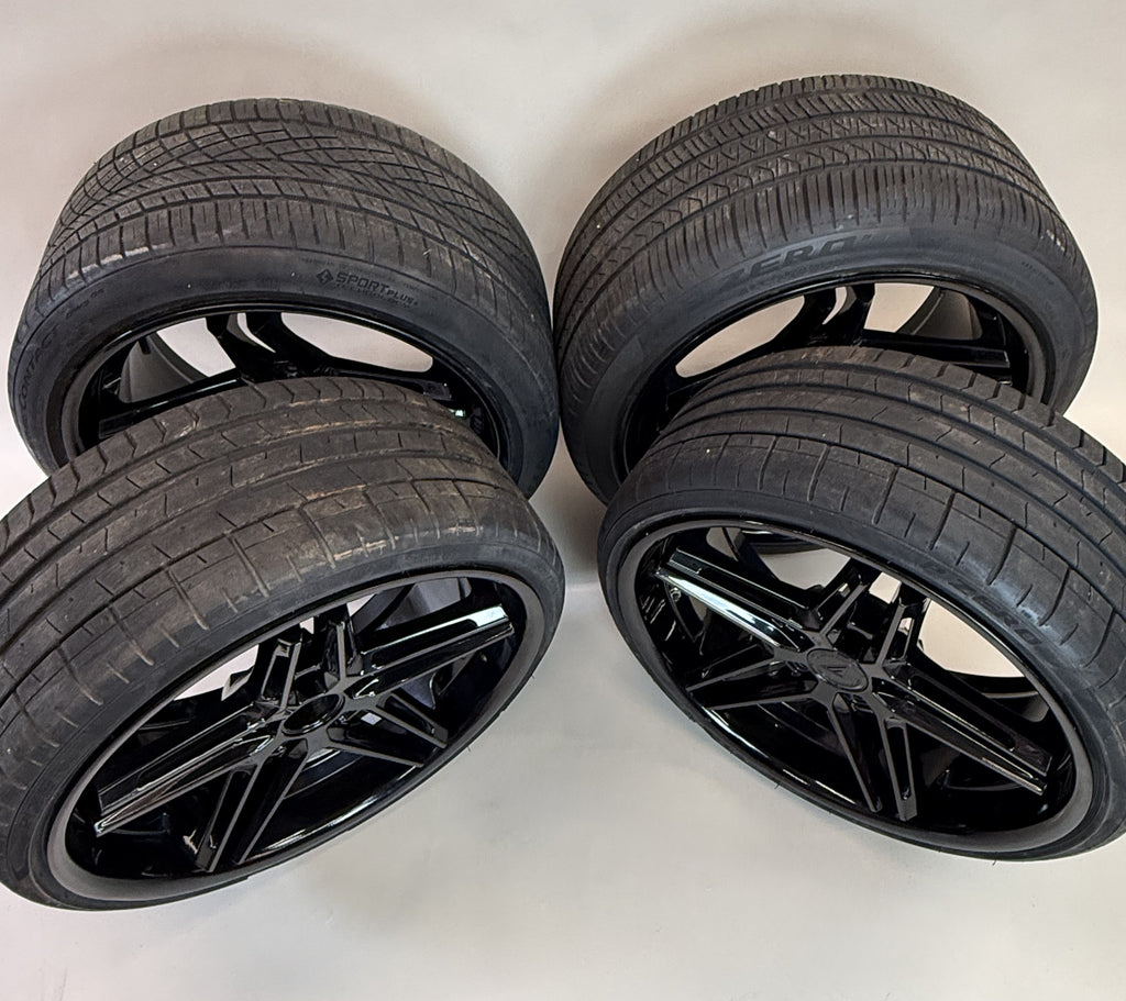 Ferrada Gloss Black Wheels Set of 4 for 2019 McLaren 570S | Front Pirelli P Zero Tires | Rear Mixed Tire Setup