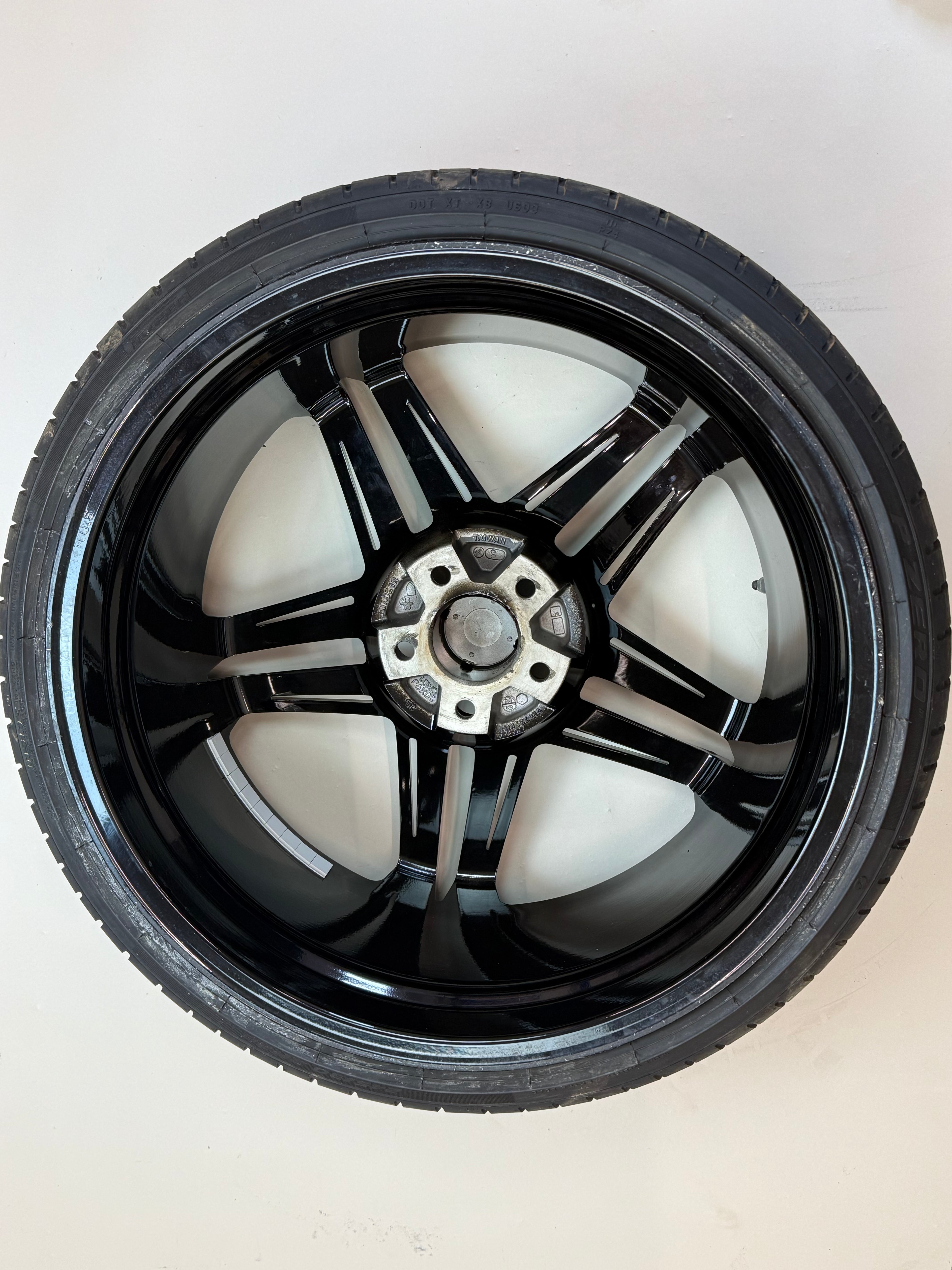 Ferrada Gloss Black Wheels Set of 4 for 2019 McLaren 570S | Front Pirelli P Zero Tires | Rear Mixed Tire Setup