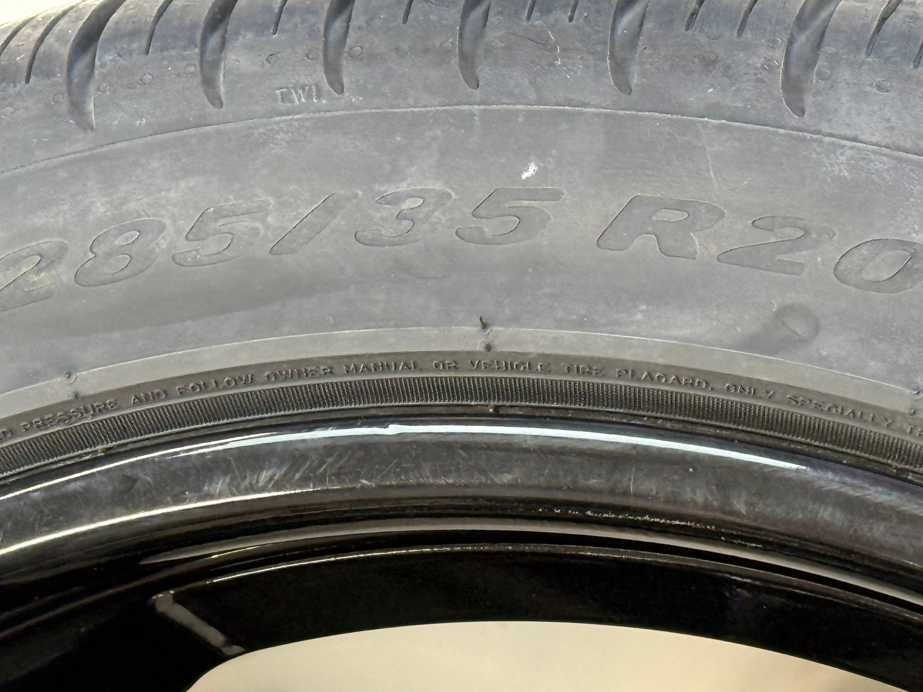 Ferrada Gloss Black Wheels Set of 4 for 2019 McLaren 570S | Front Pirelli P Zero Tires | Rear Mixed Tire Setup