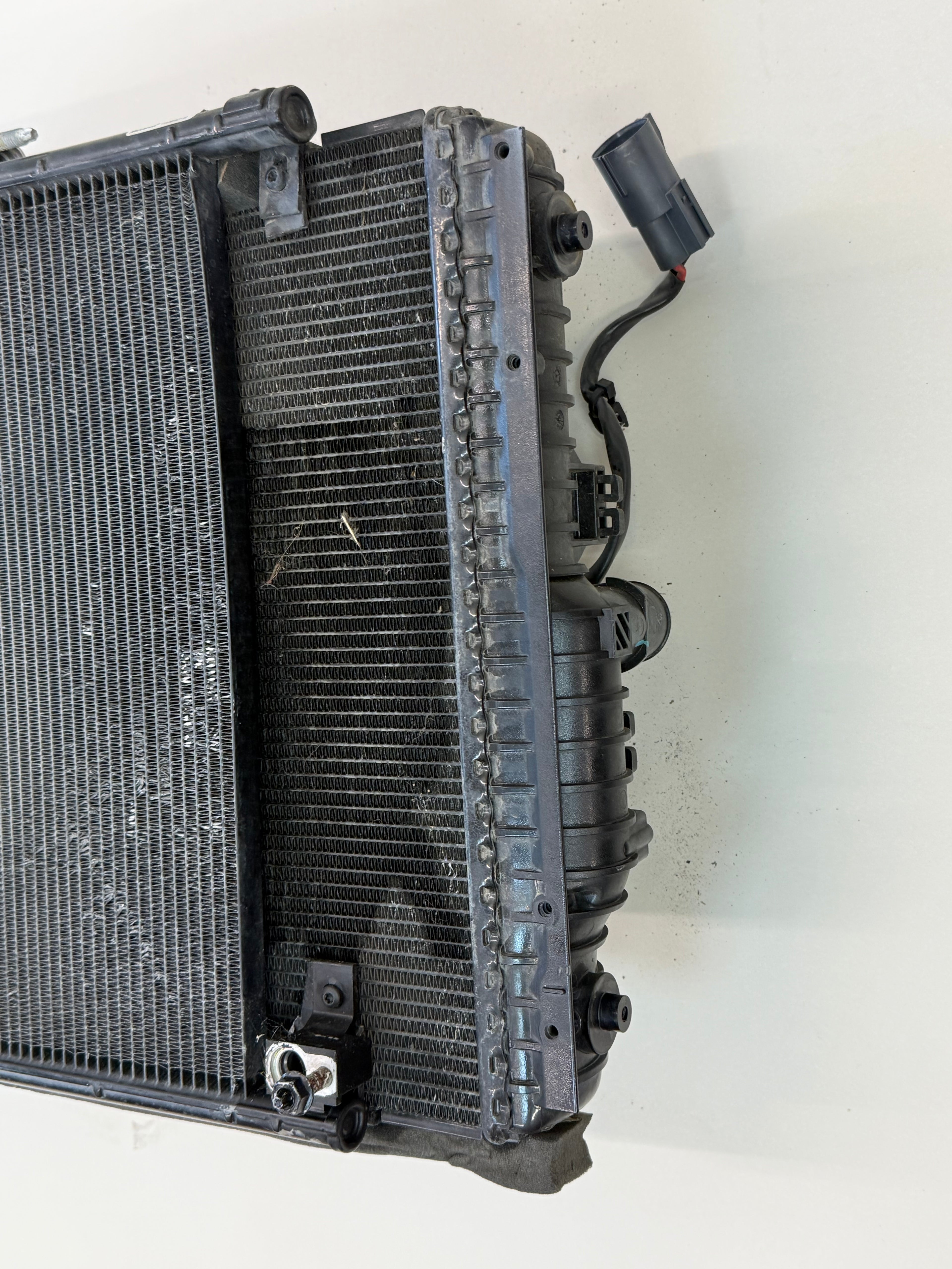 McLaren Left Rear Radiator Cooling Fan Assembly 11L0359CP