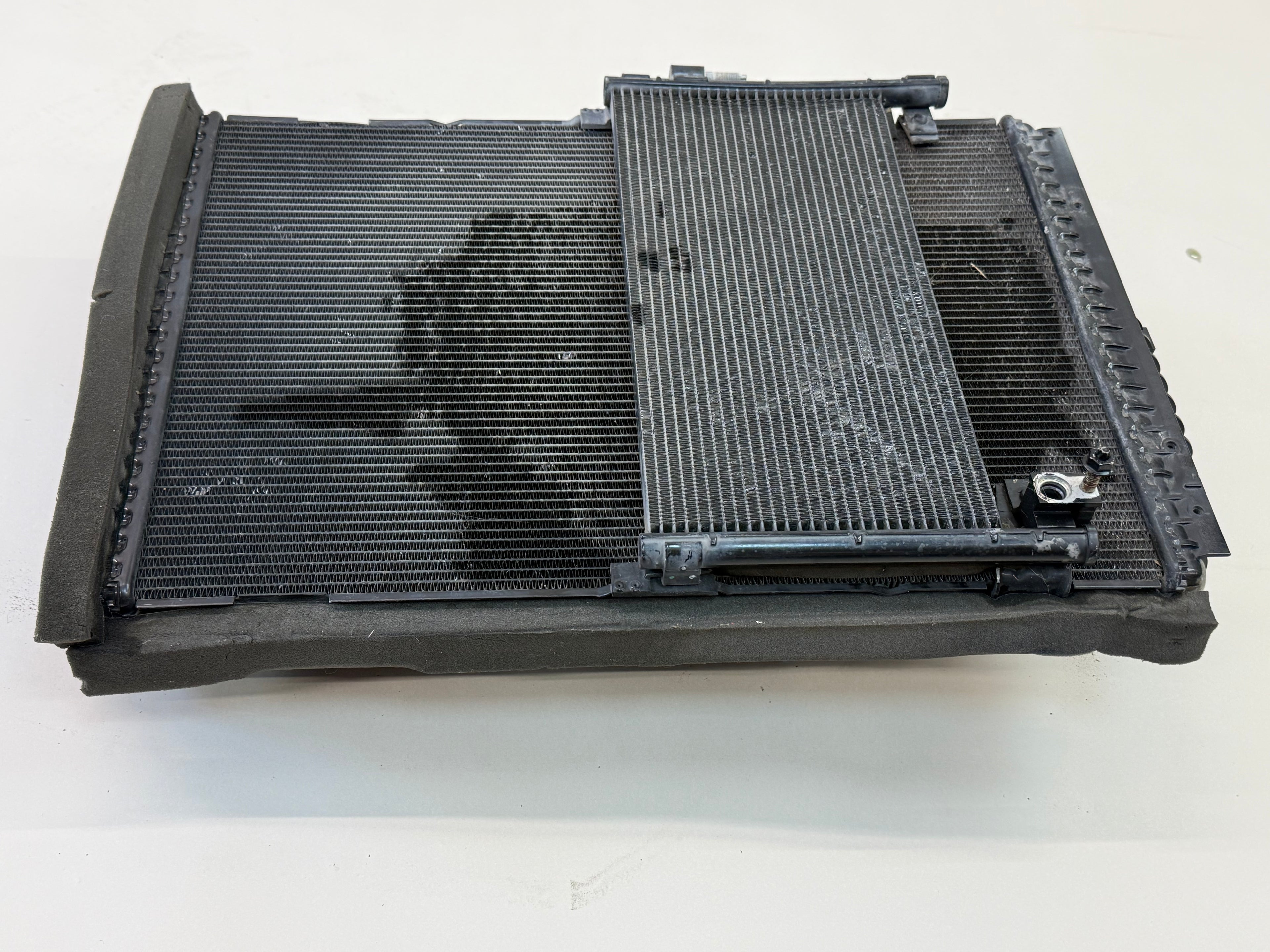 McLaren Left Rear Radiator Cooling Fan Assembly 11L0359CP