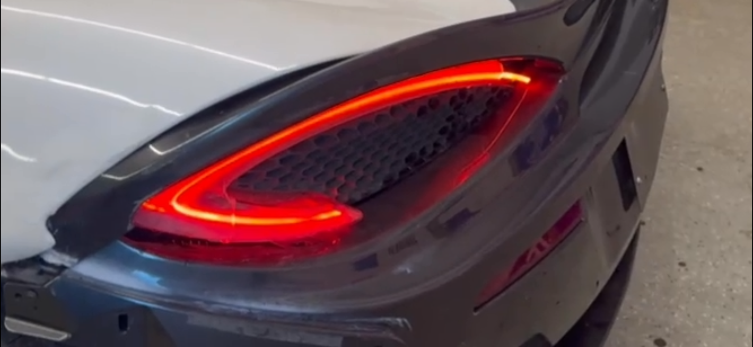 McLaren 570S 540C 570GT 600LT LH Rear Tail Light Lamp Assembly 13A3748CP OEM 2016-2021 DAMAGED